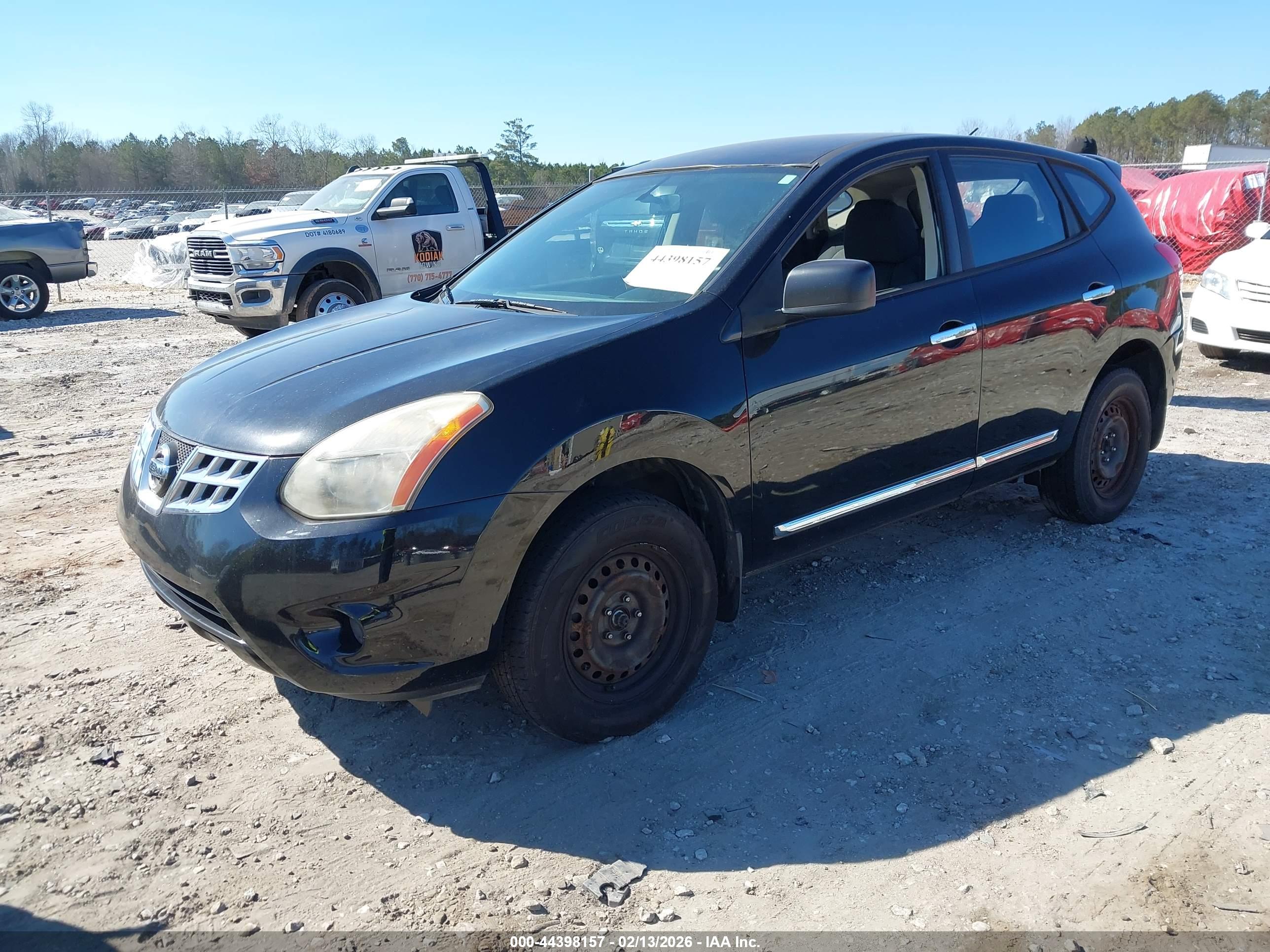 NISSAN ROGUE image 2