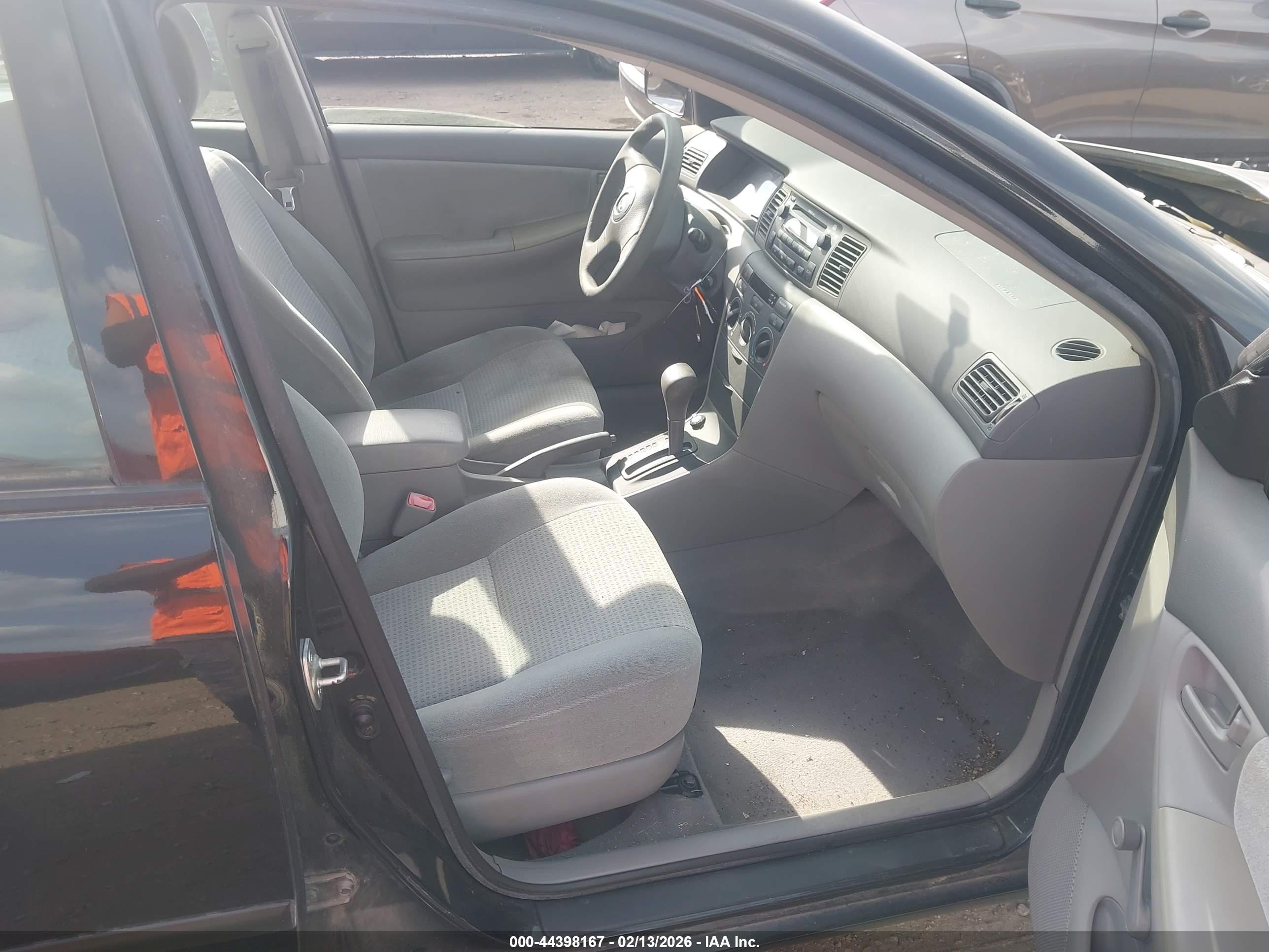 TOYOTA COROLLA image 5