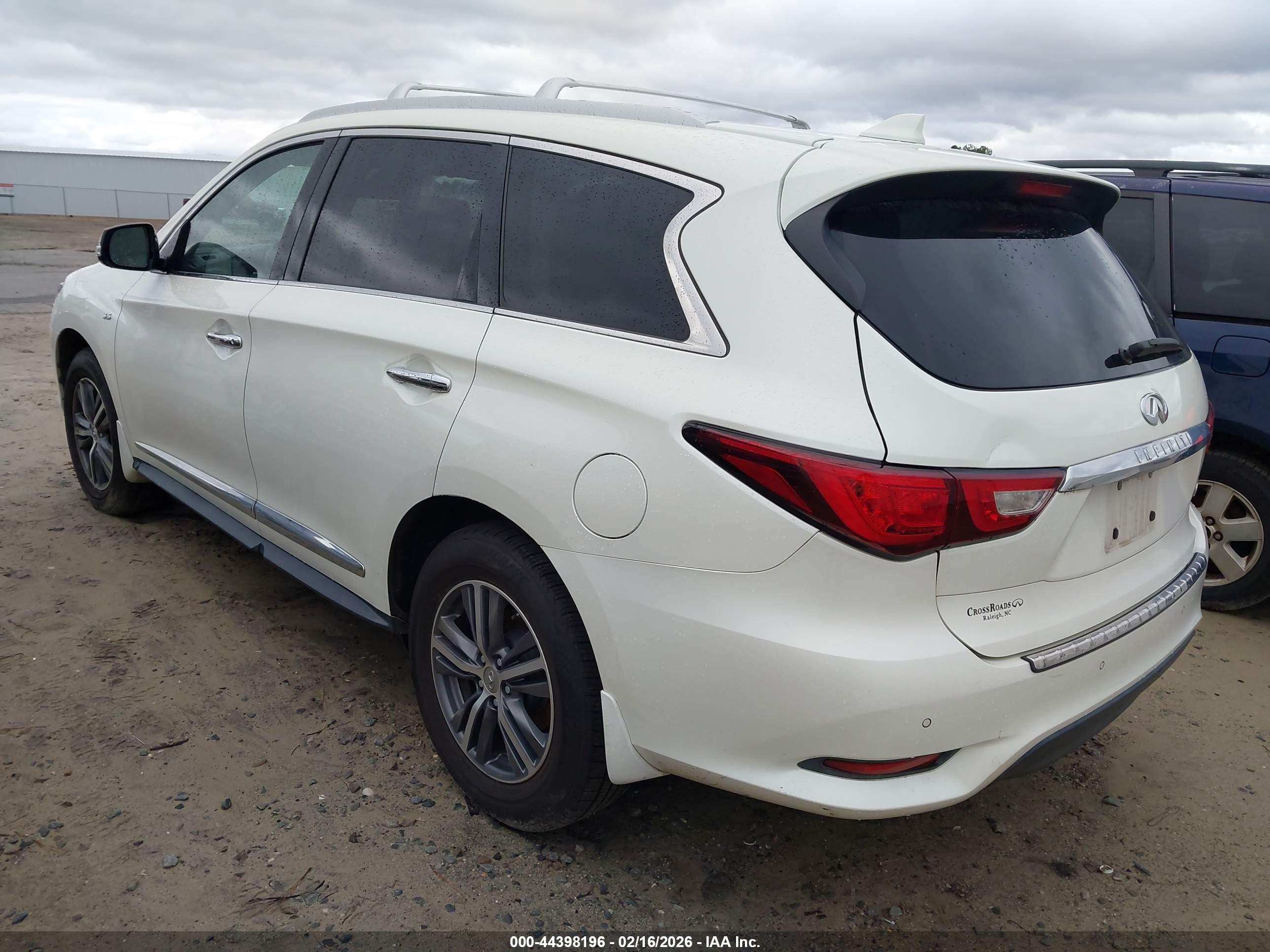 INFINITI QX60 image 3