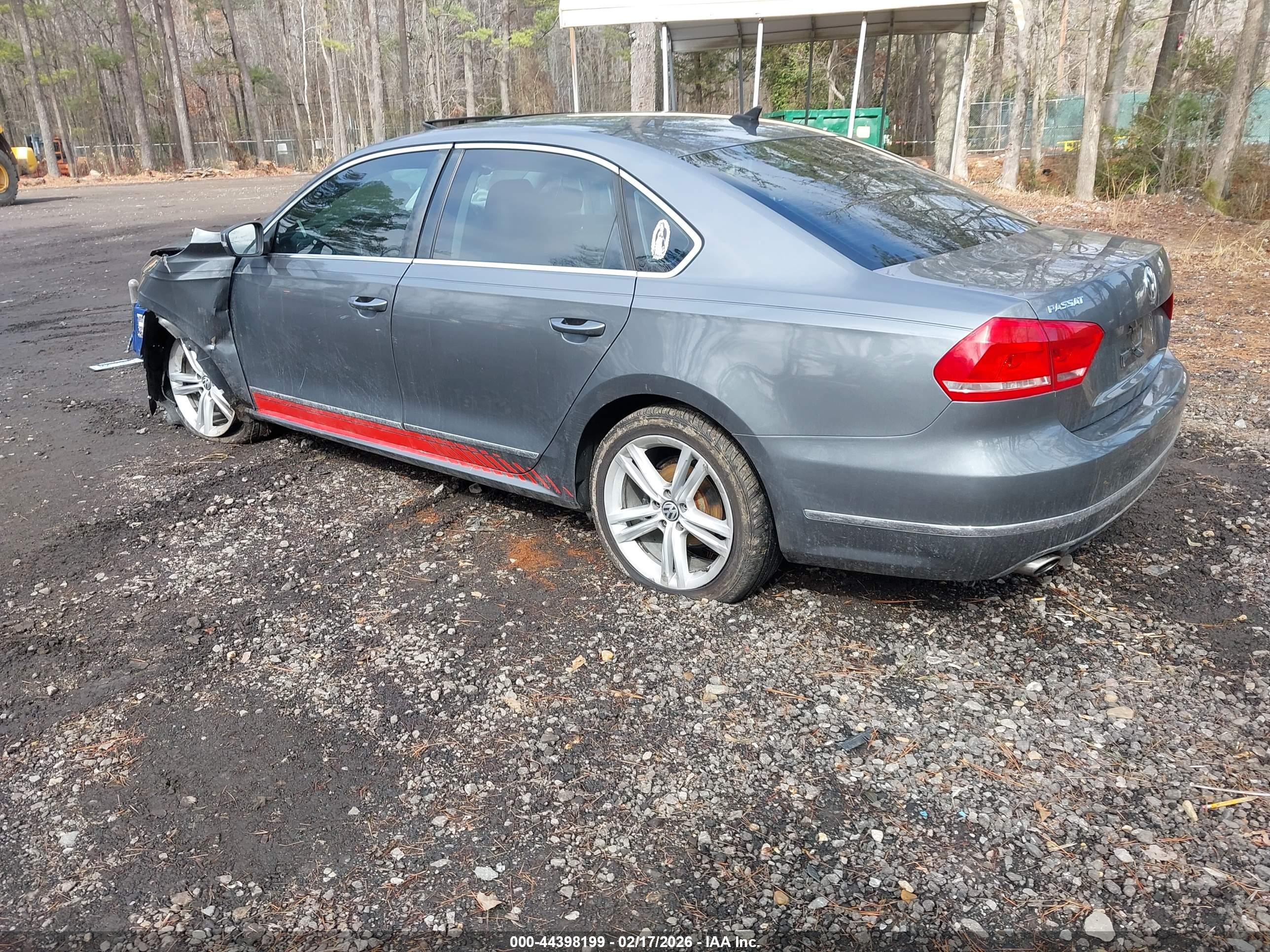 VOLKSWAGEN PASSAT image 3