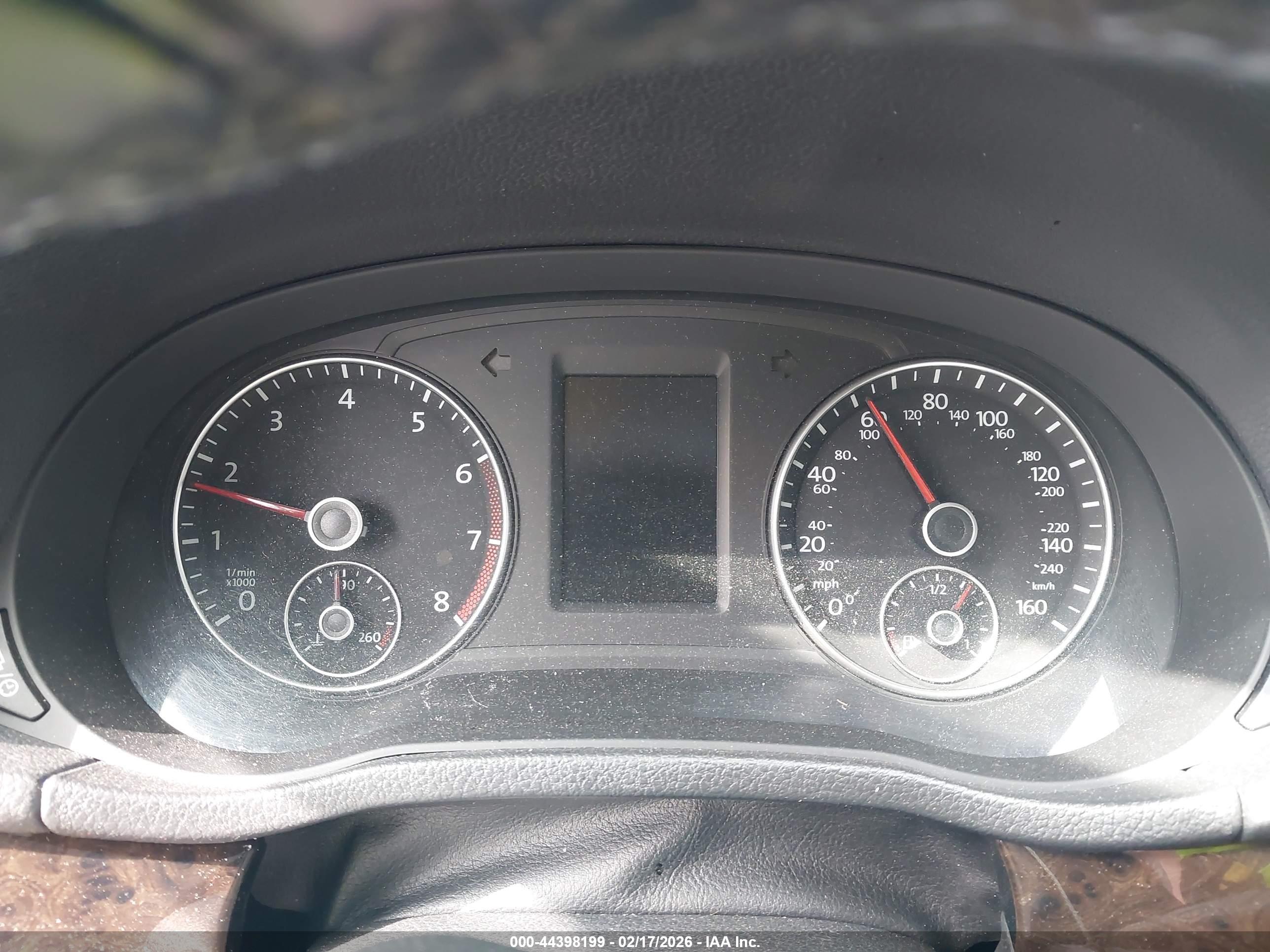 VOLKSWAGEN PASSAT image 7