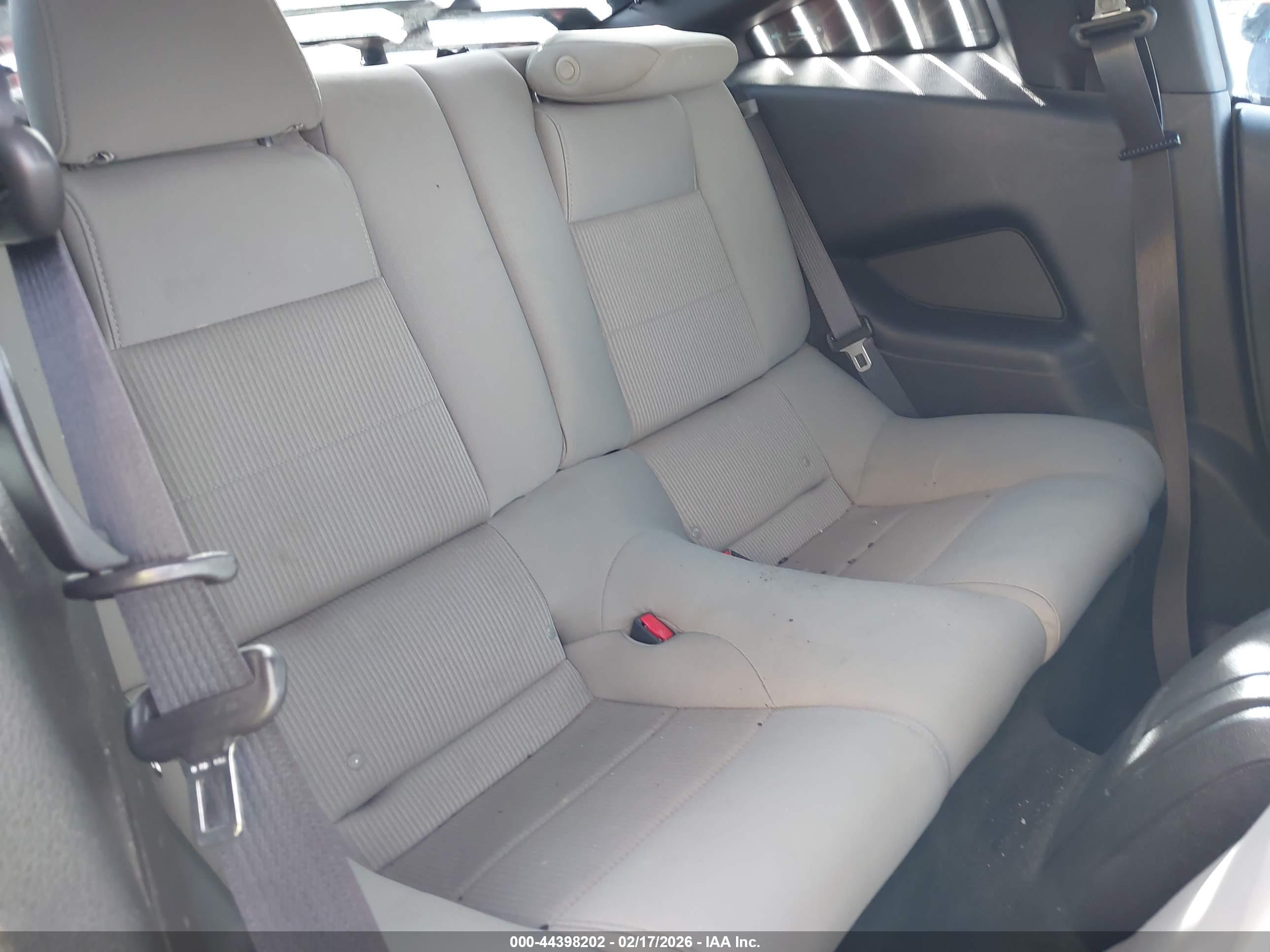 FORD MUSTANG image 8