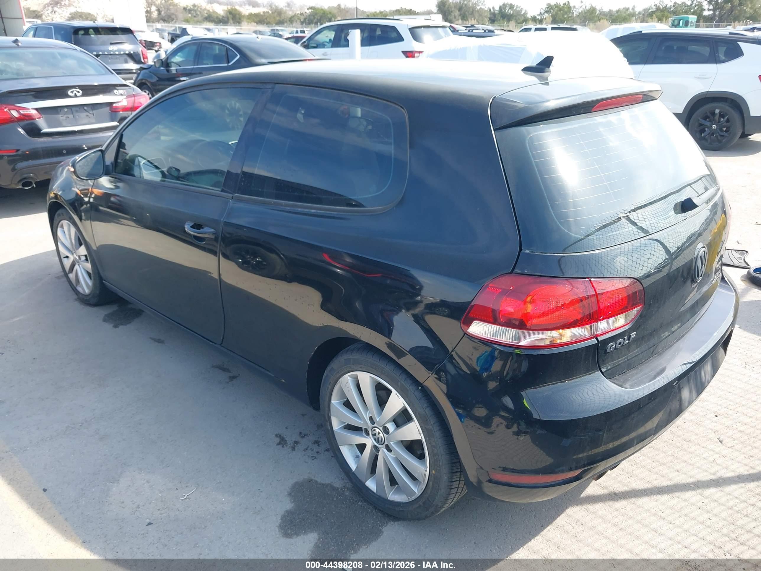 VOLKSWAGEN GOLF image 3