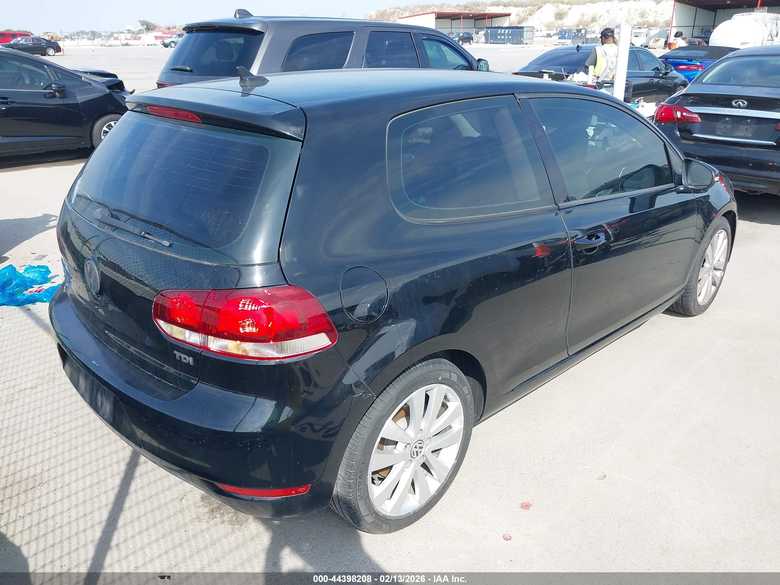 VOLKSWAGEN GOLF image 4