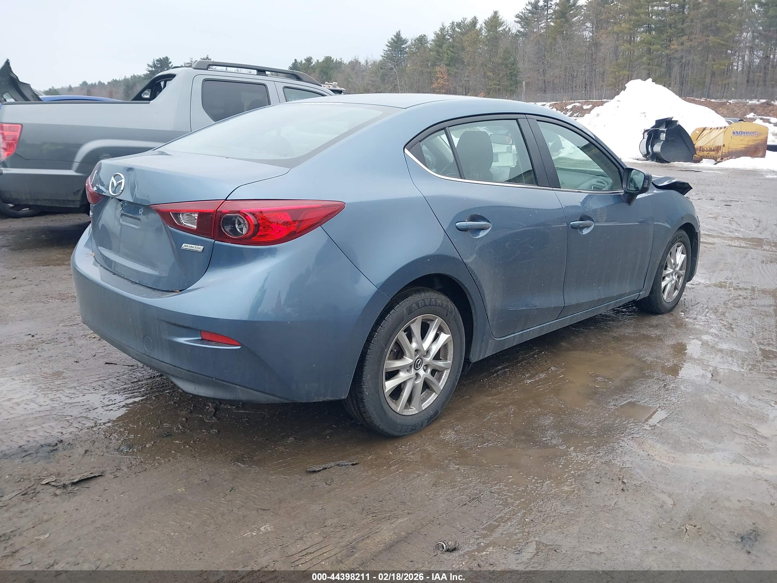 MAZDA MAZDA3 image 4