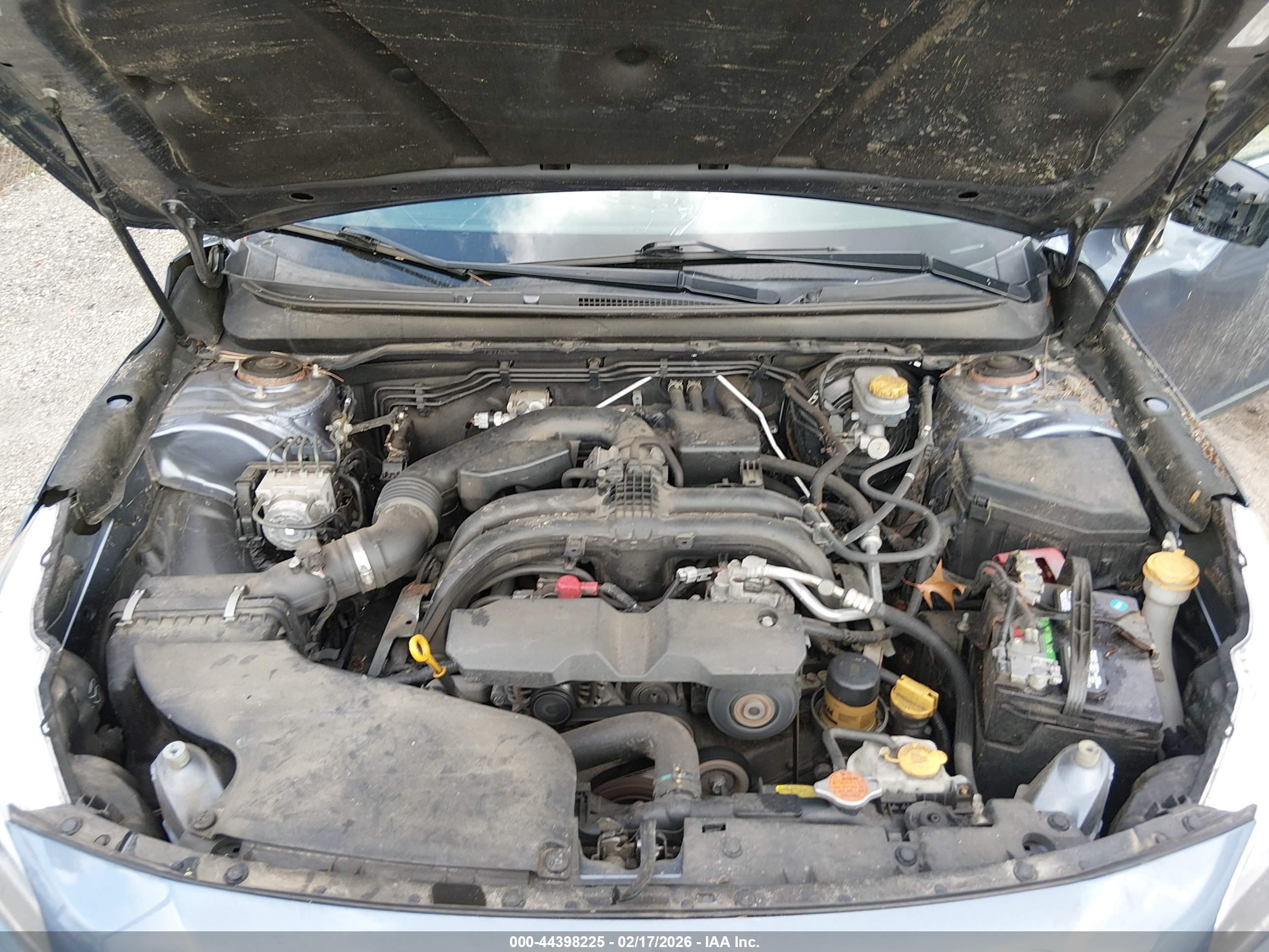 SUBARU OUTBACK image 10