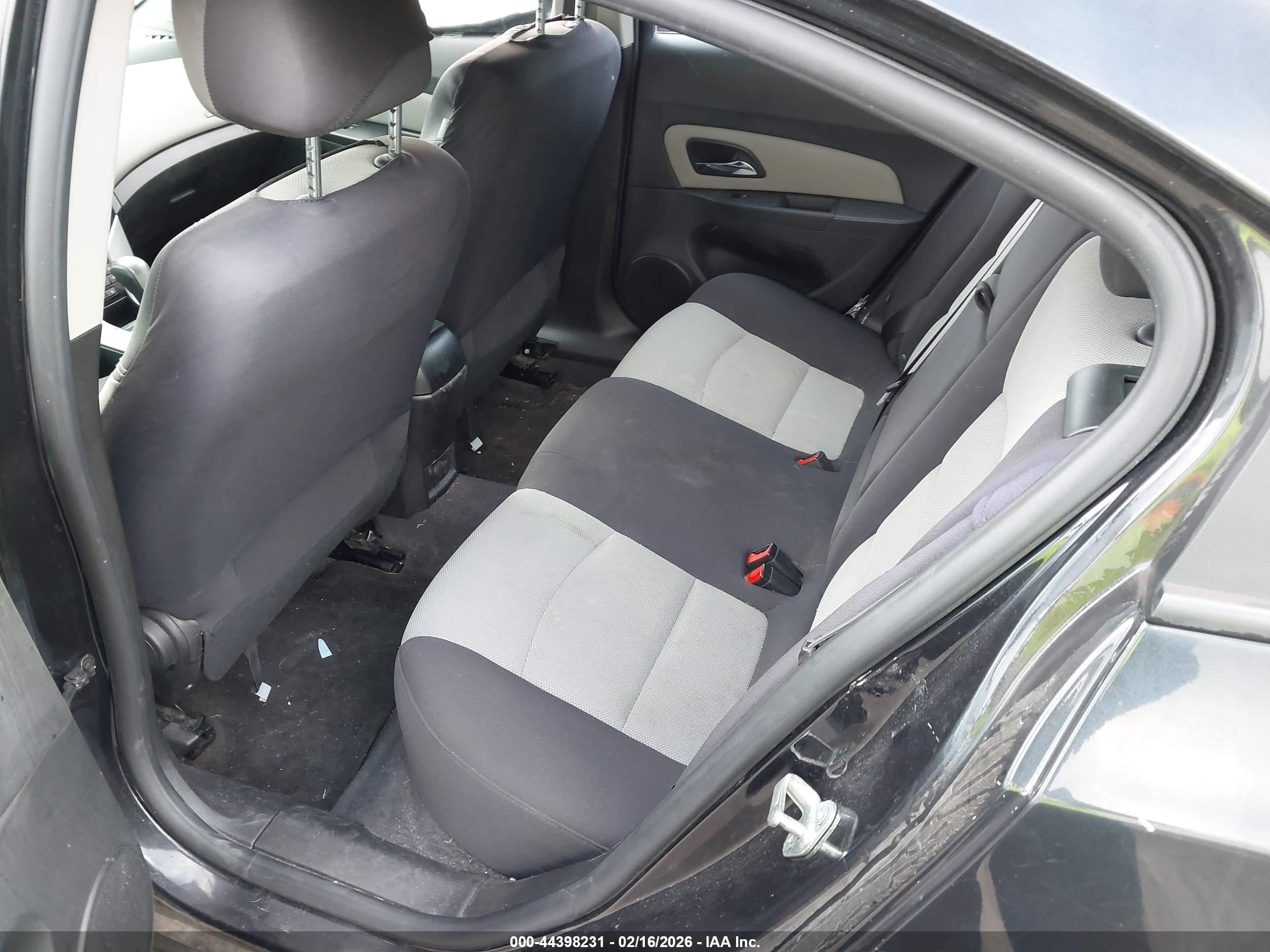 CHEVROLET CRUZE image 8