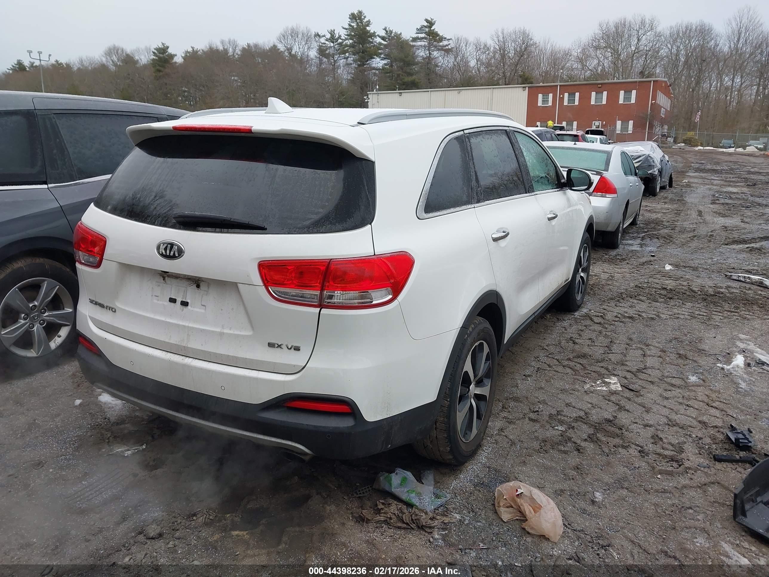 KIA SORENTO image 4