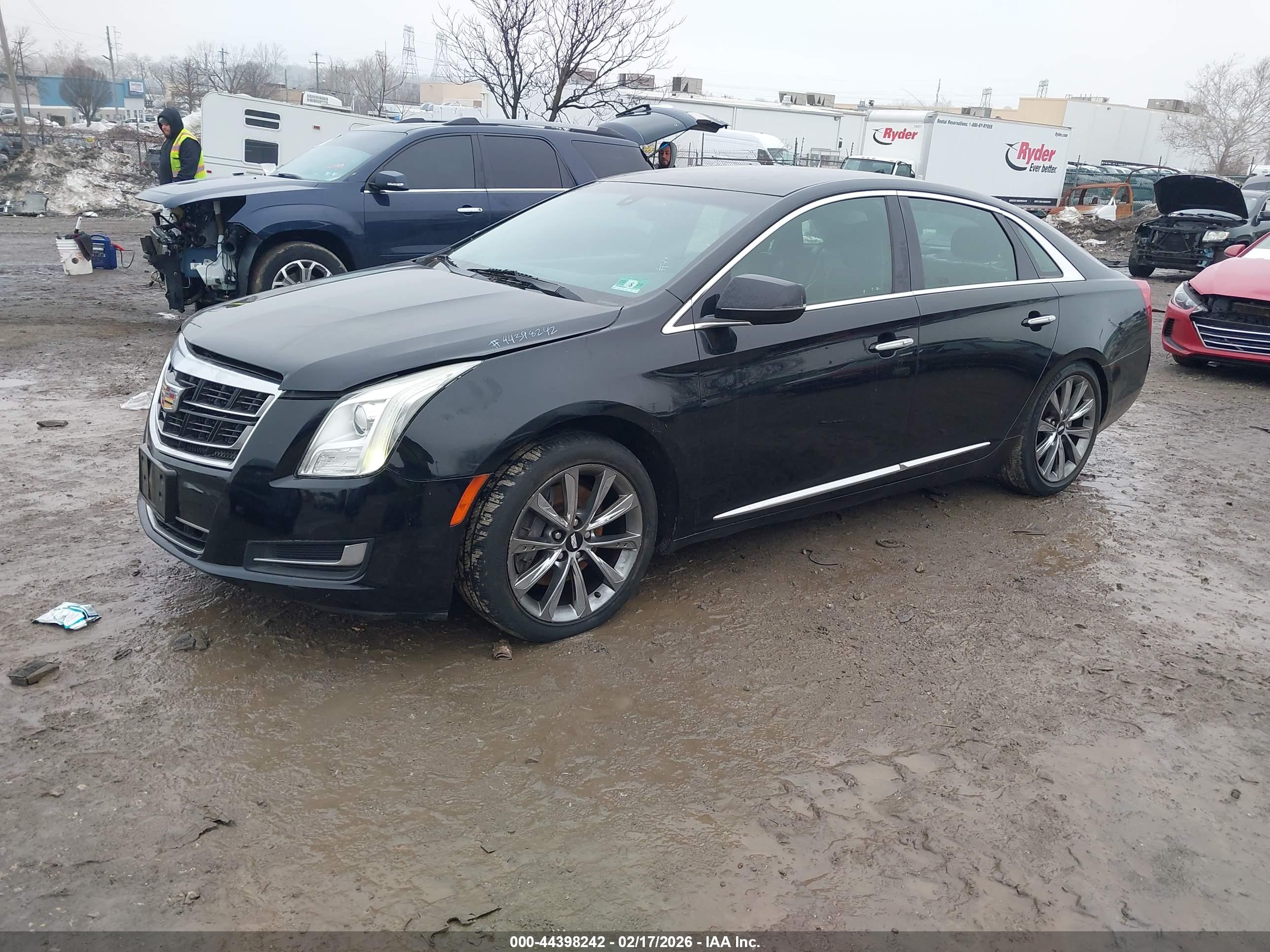 CADILLAC XTS image 2