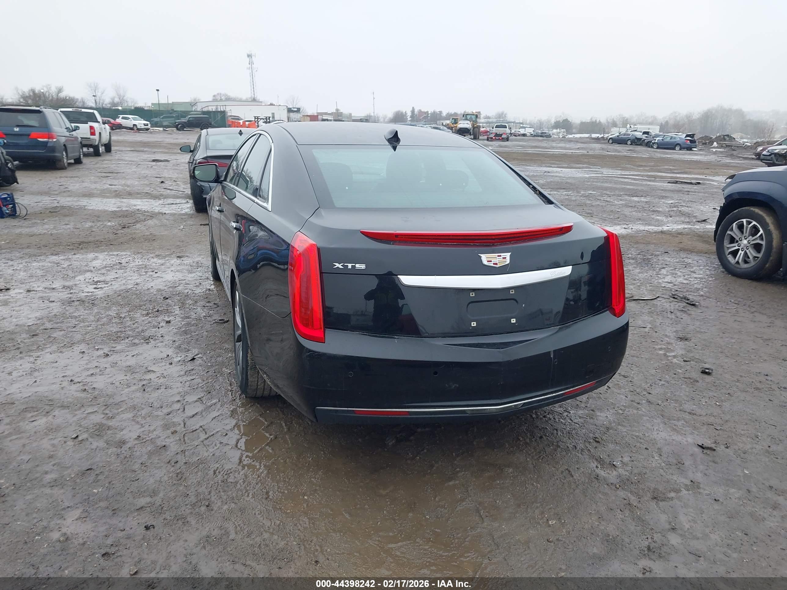 CADILLAC XTS image 6