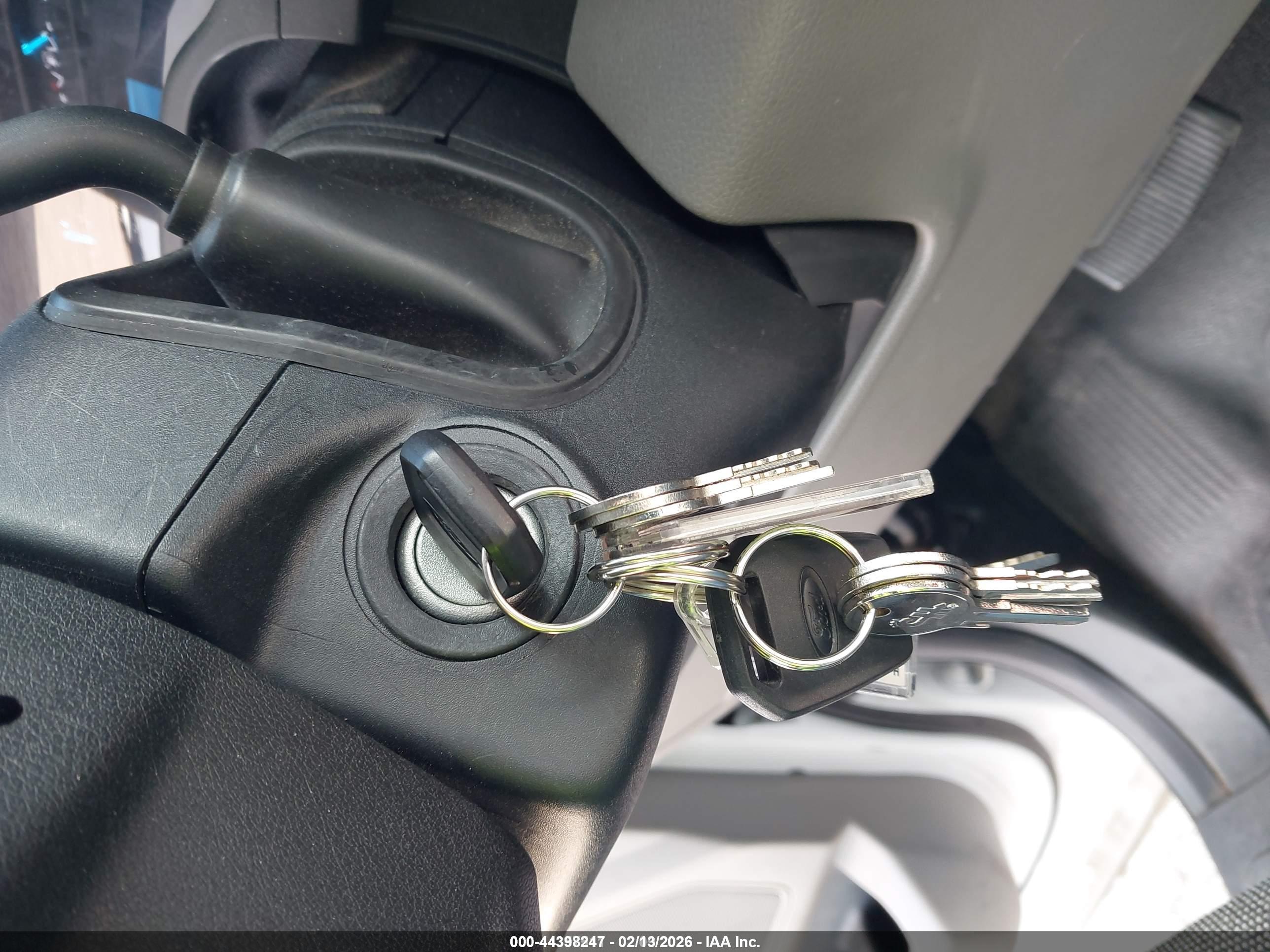 FORD F-550 image 11