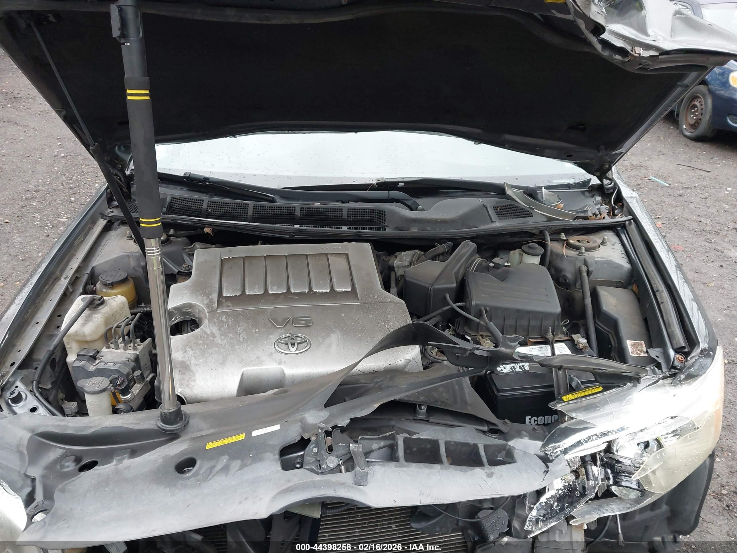 TOYOTA AVALON image 10