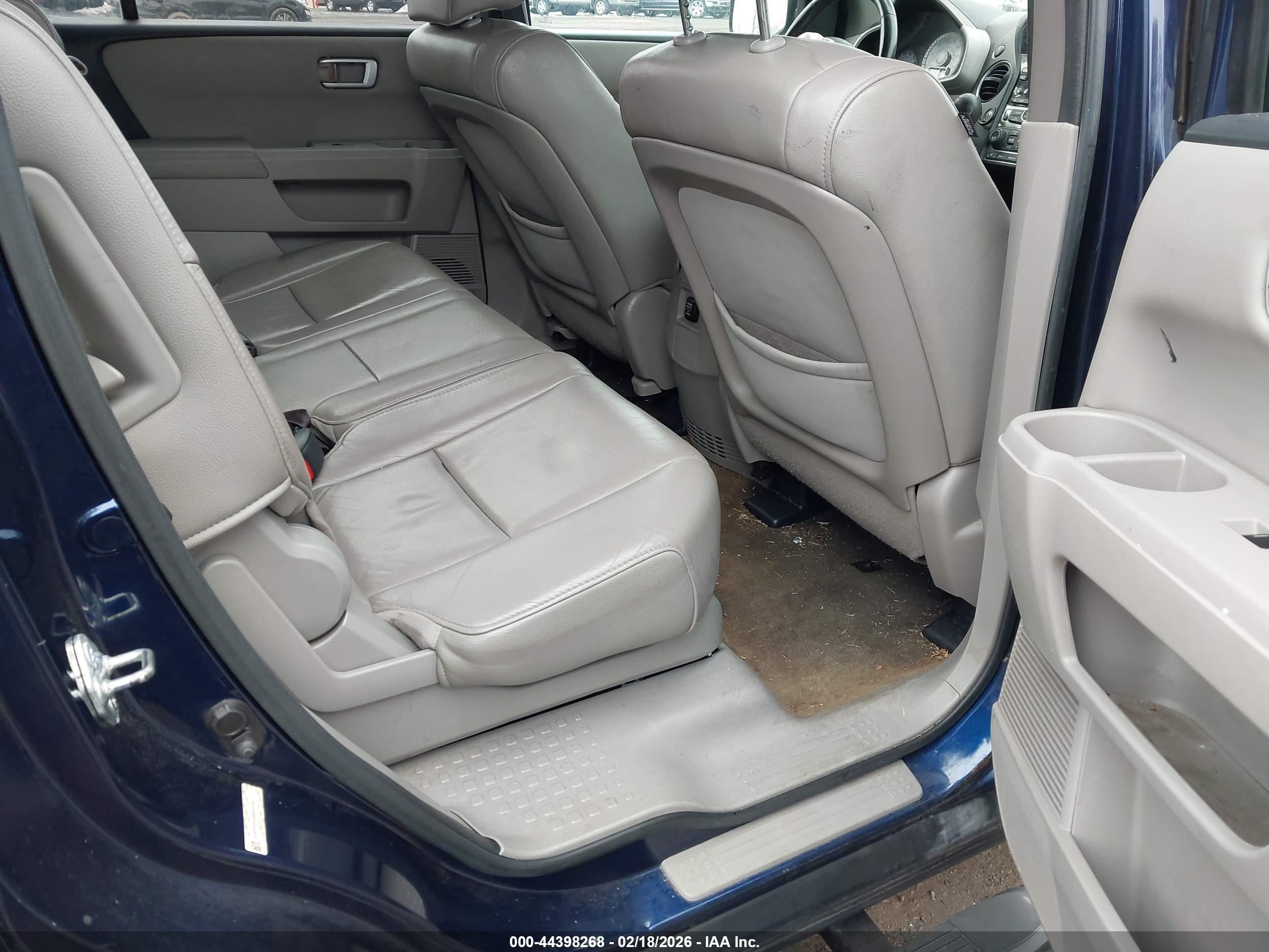 HONDA PILOT image 8