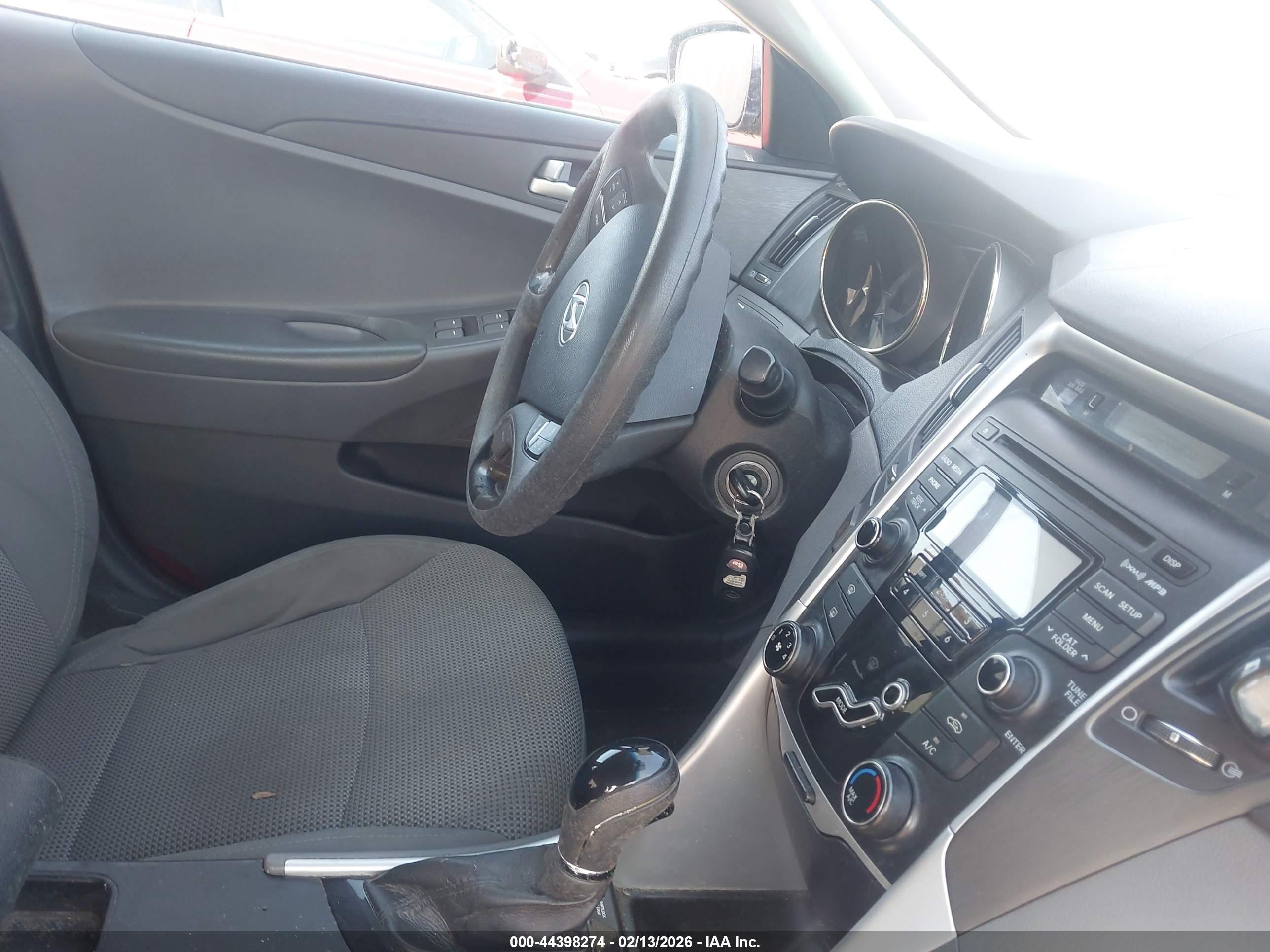 HYUNDAI SONATA image 11
