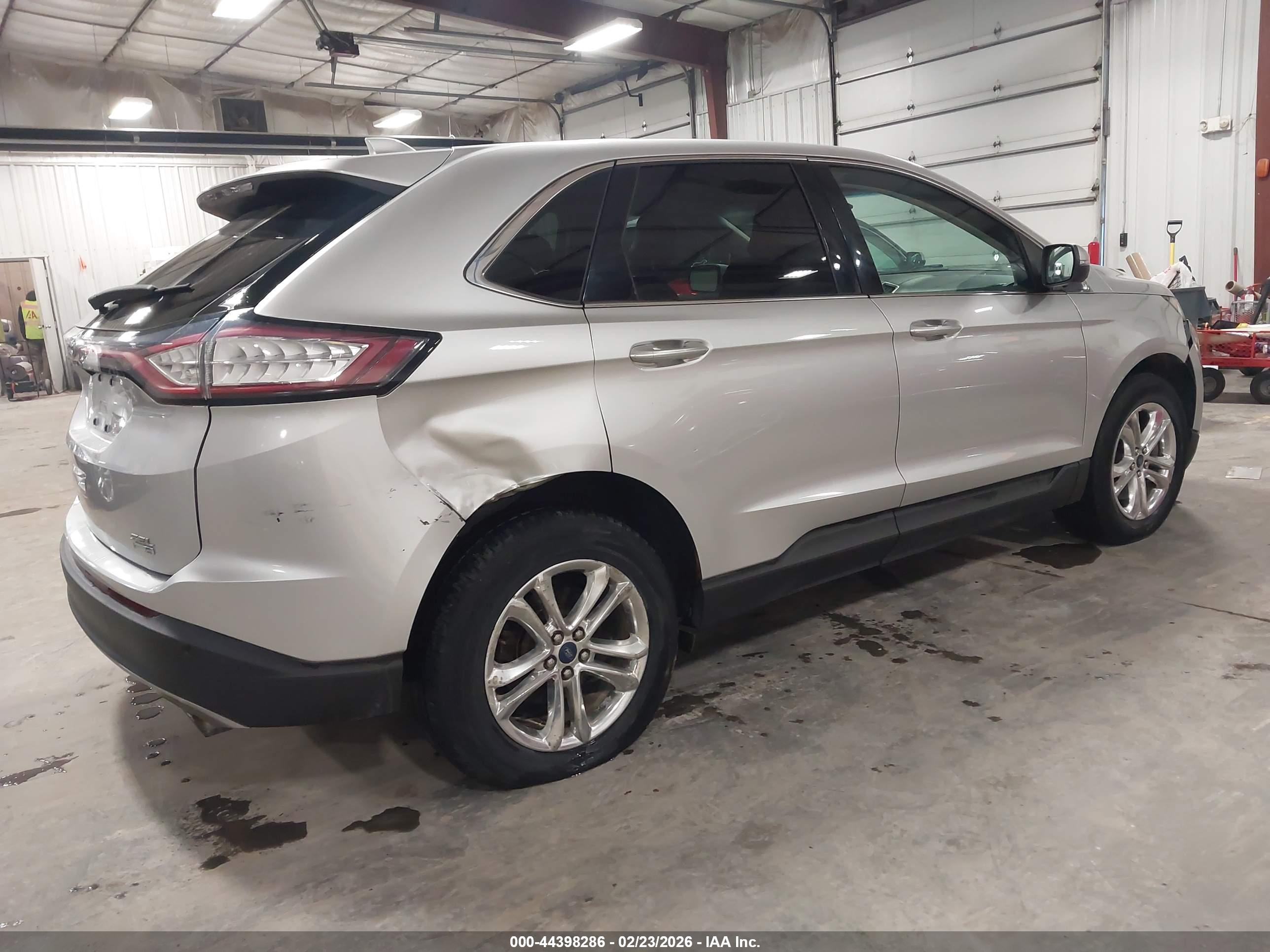 FORD EDGE image 4