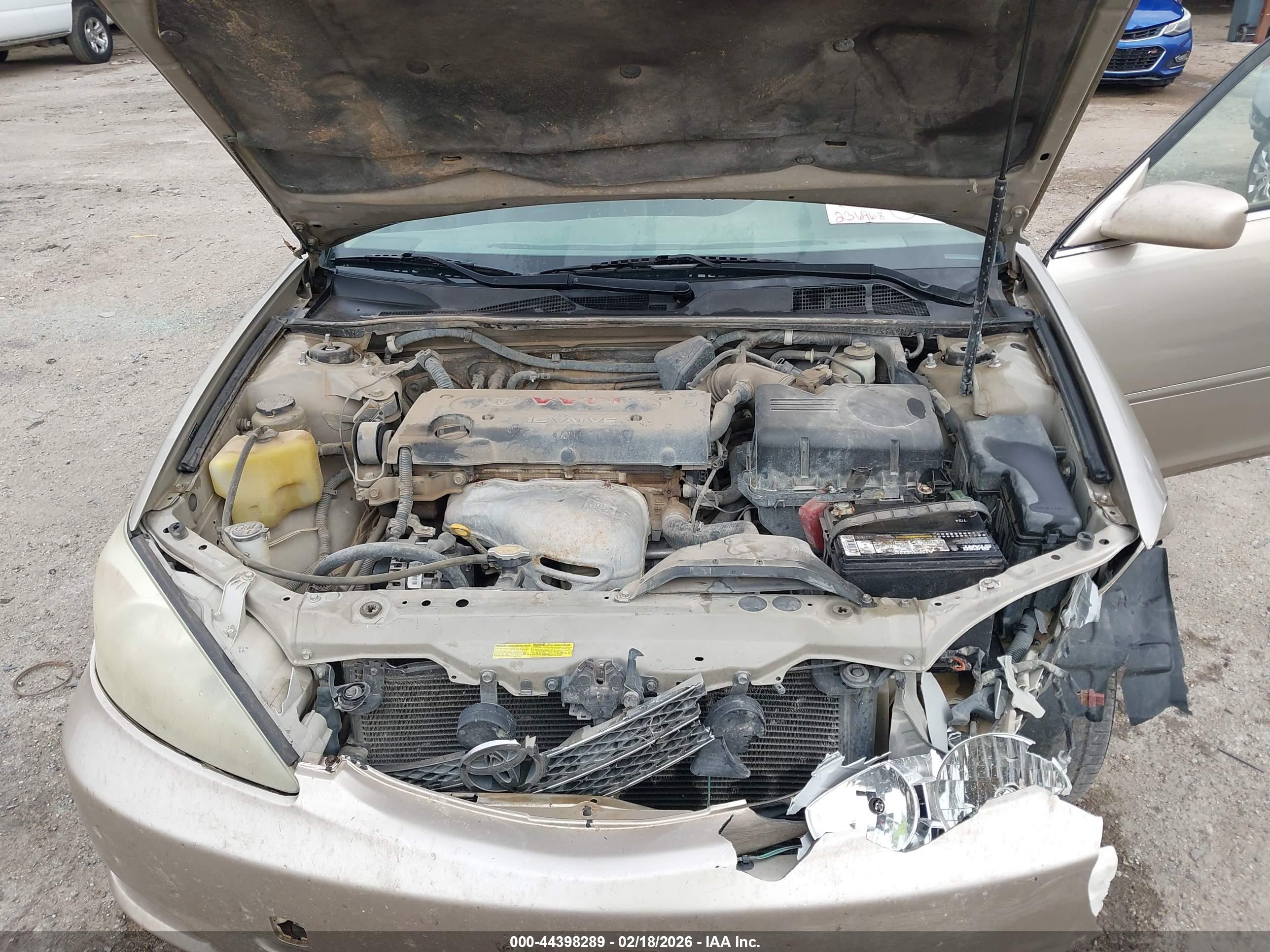 TOYOTA CAMRY image 10