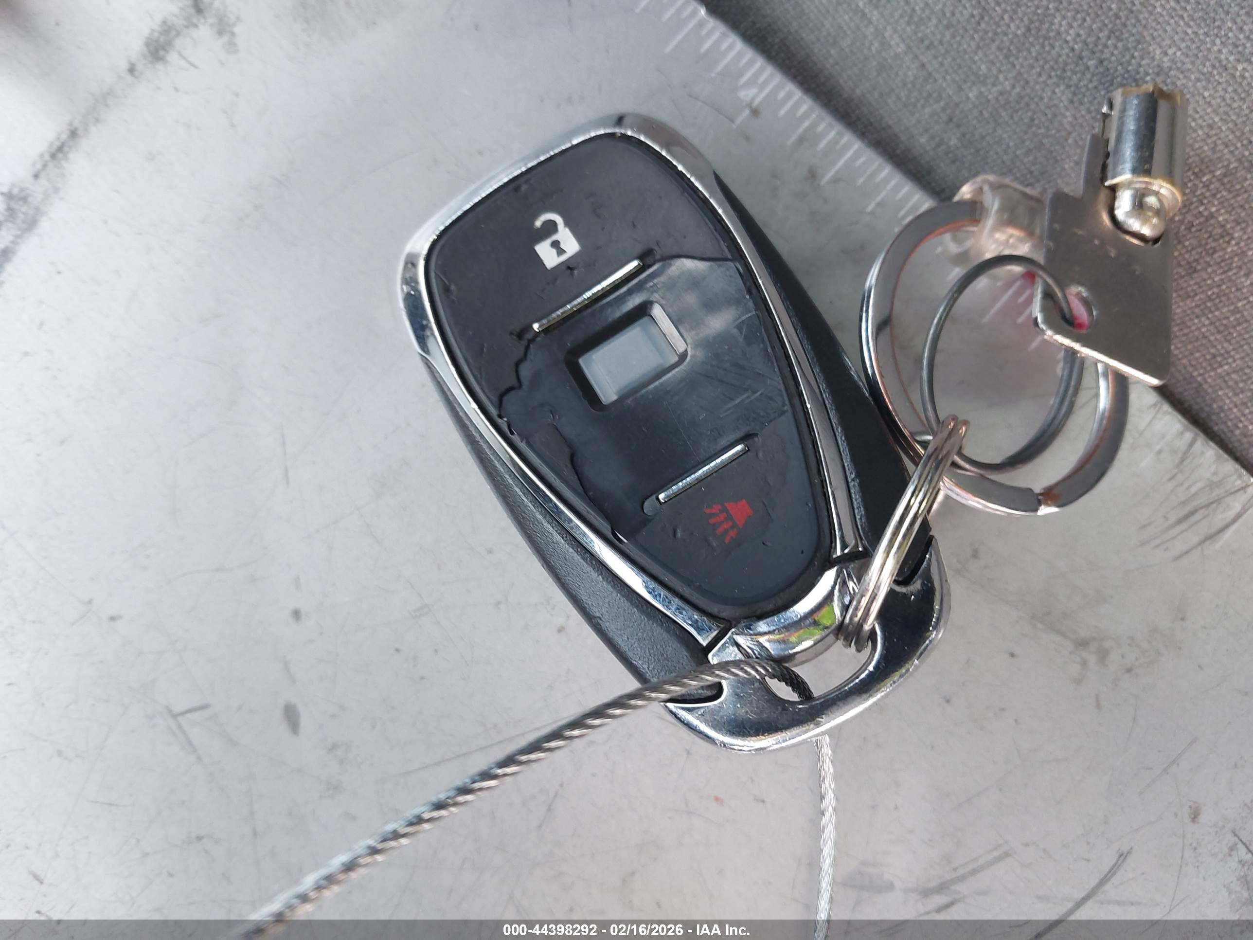 CHEVROLET EQUINOX image 11