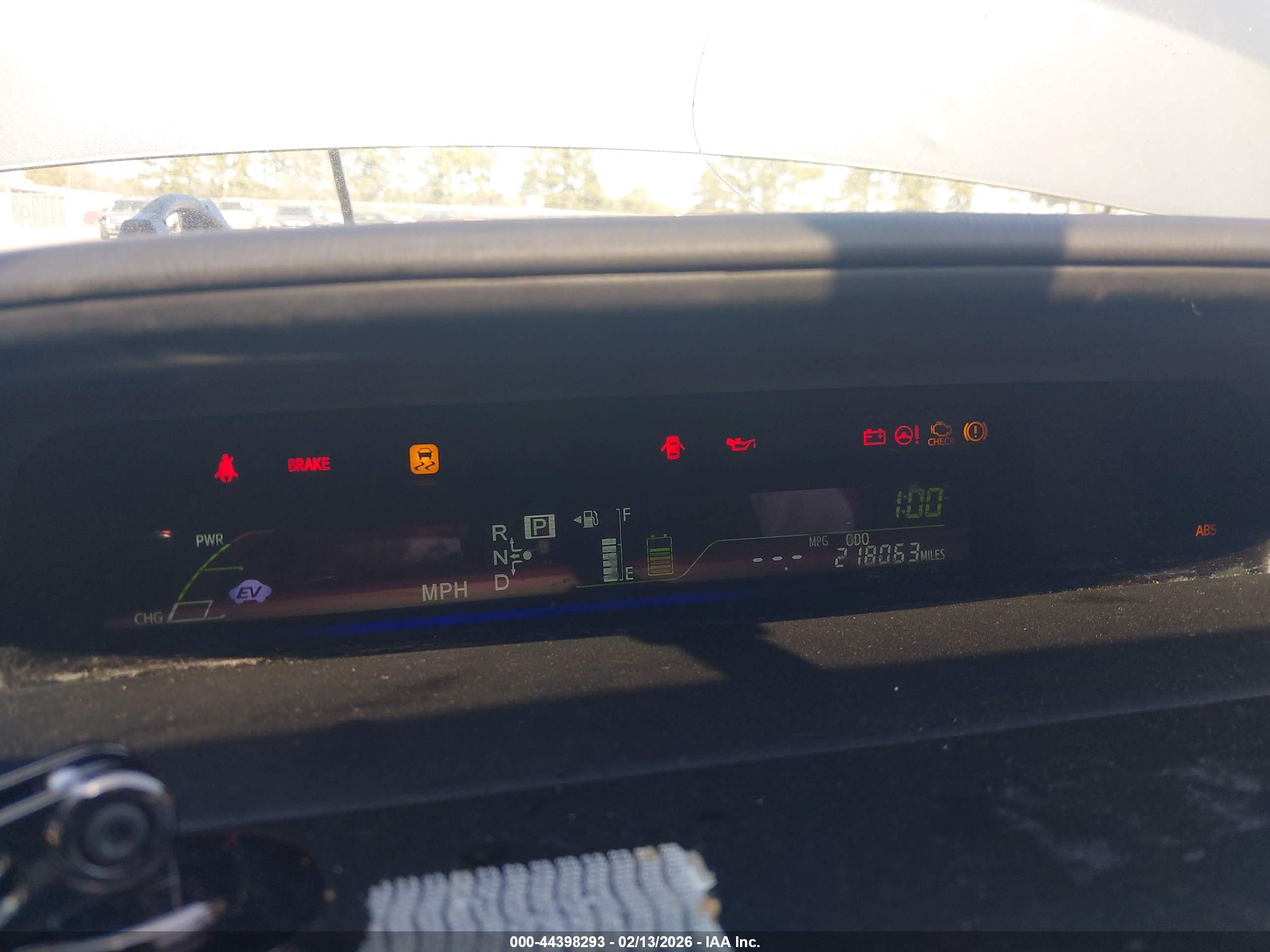 TOYOTA PRIUS image 7