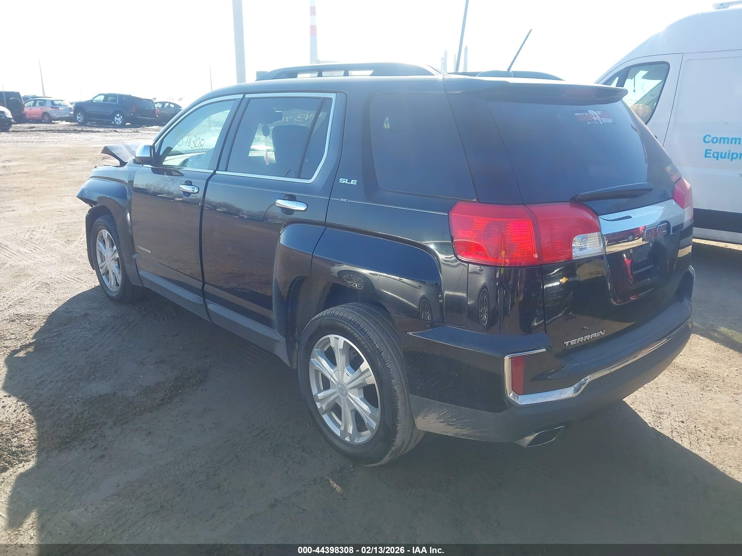 GMC TERRAIN image 3
