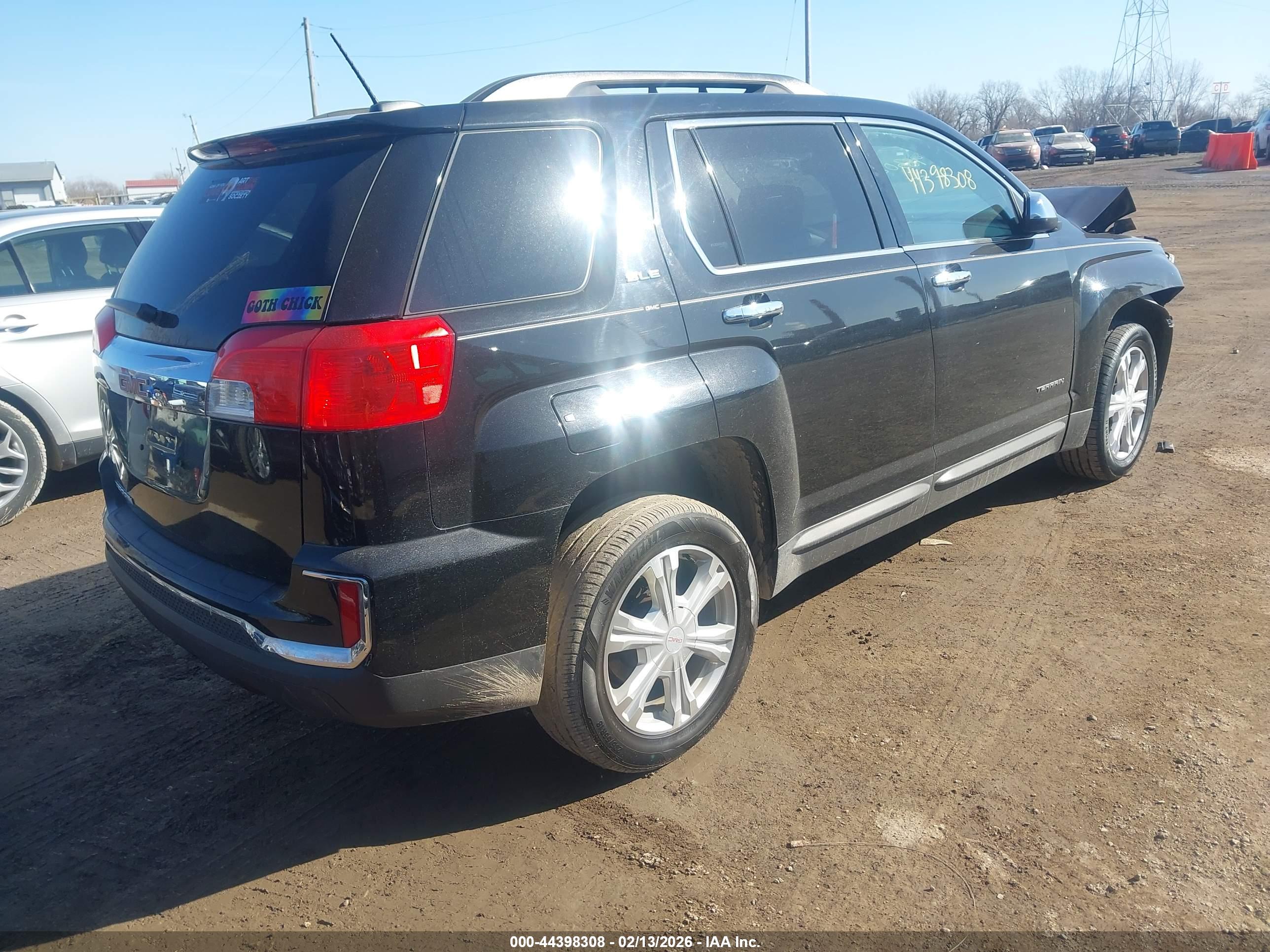 GMC TERRAIN image 4