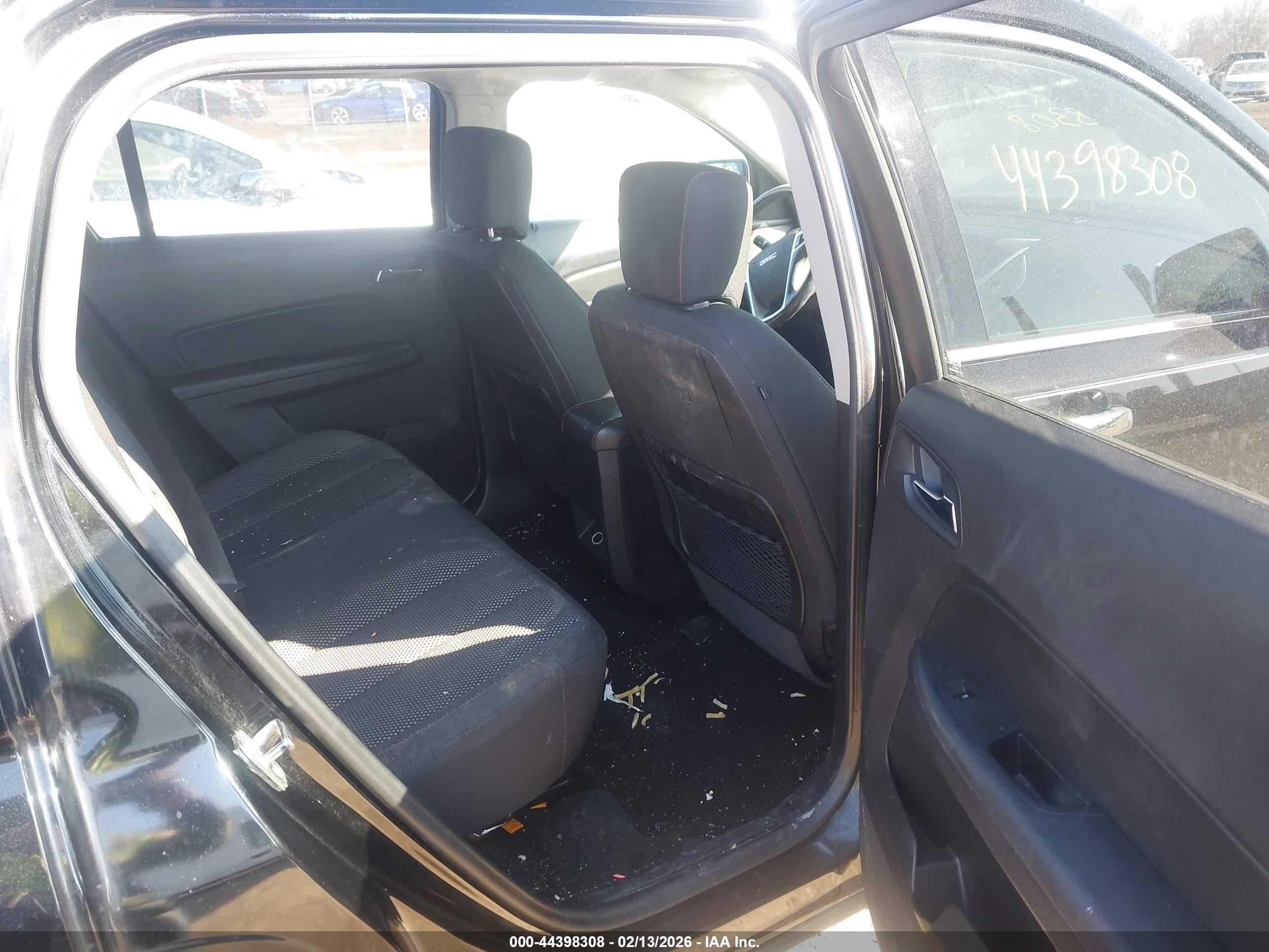 GMC TERRAIN image 8