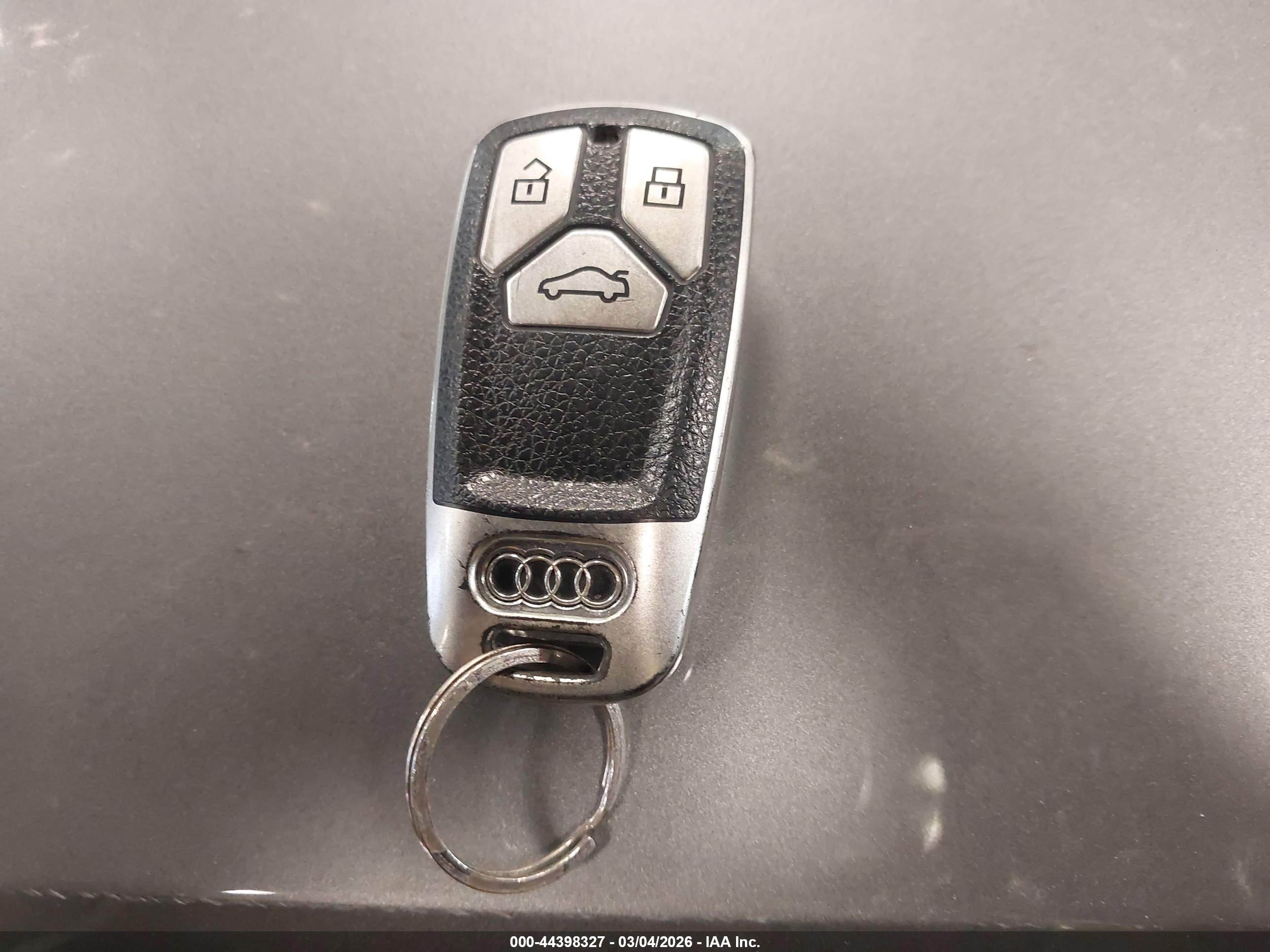 AUDI Q7 image 11