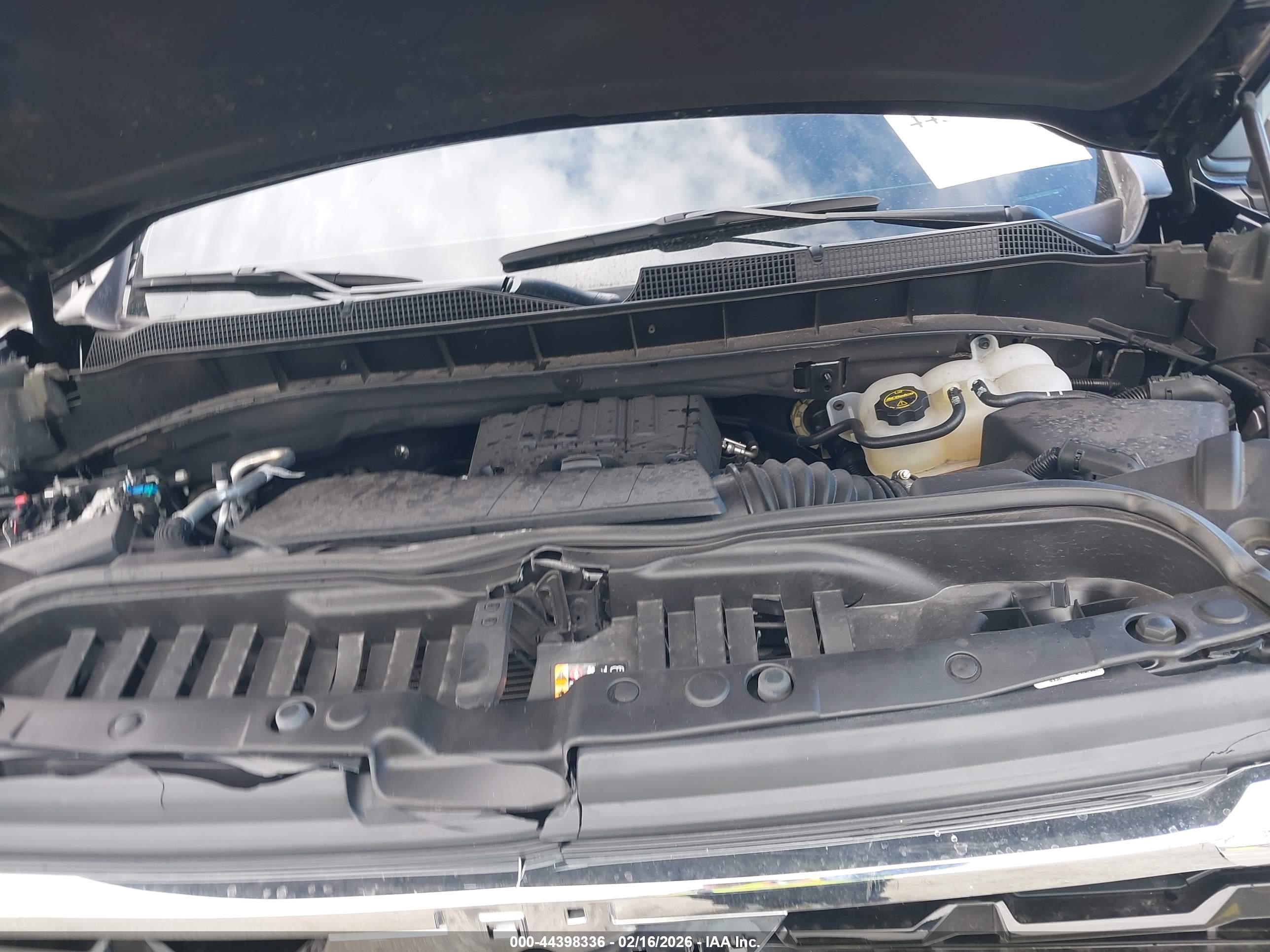 CHEVROLET SILVERADO image 10