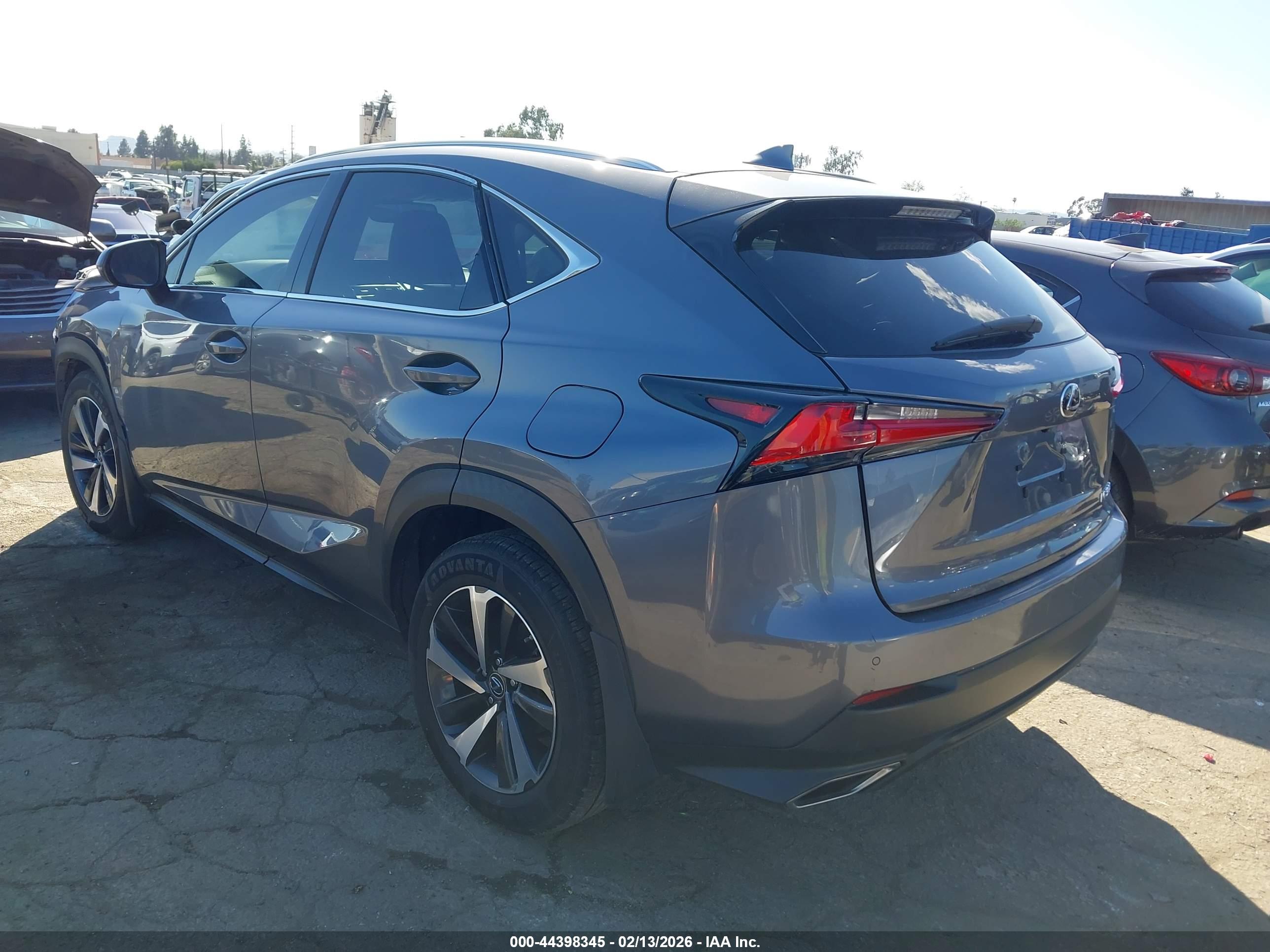 LEXUS NX image 3