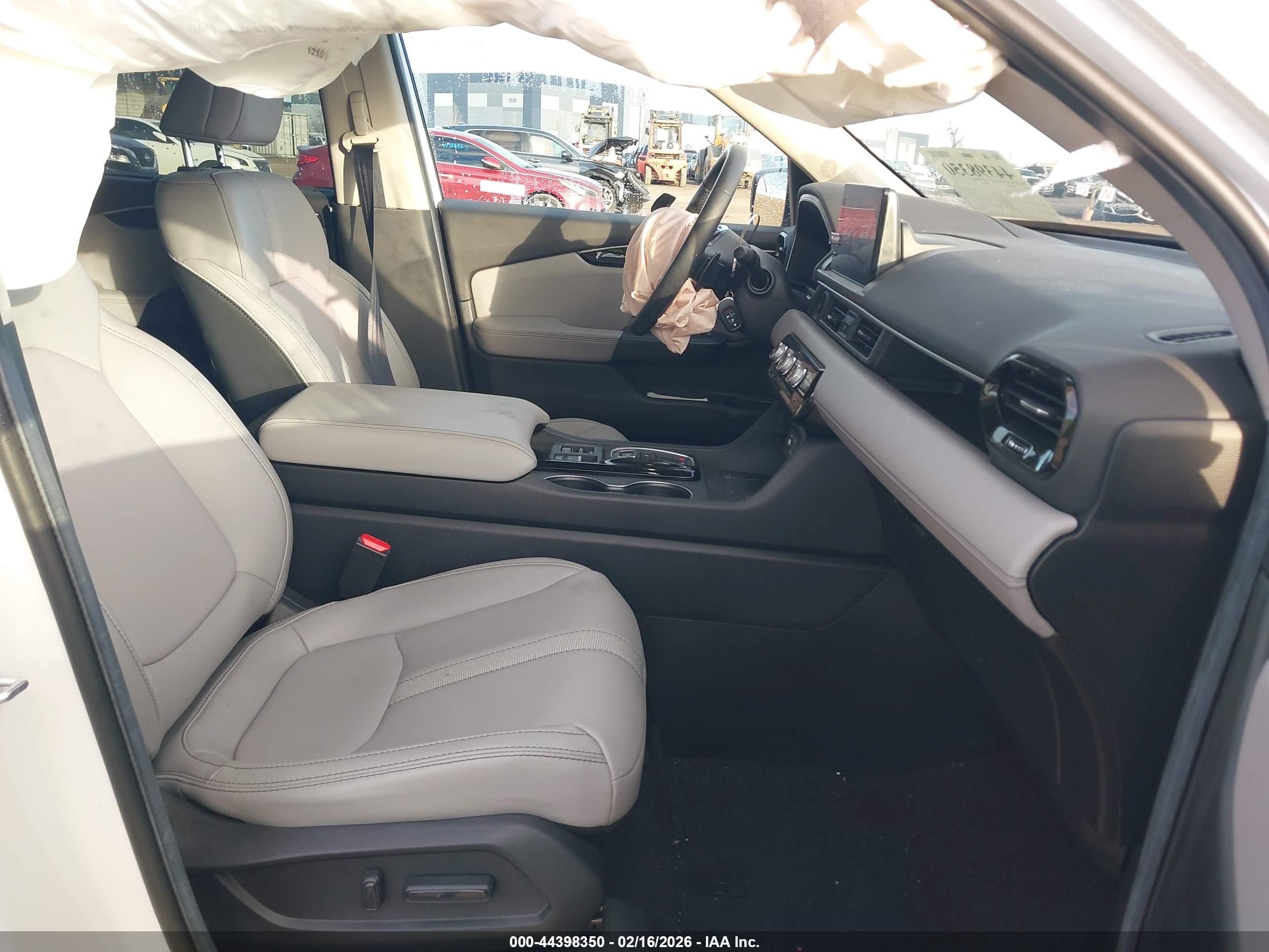 HONDA PILOT image 5