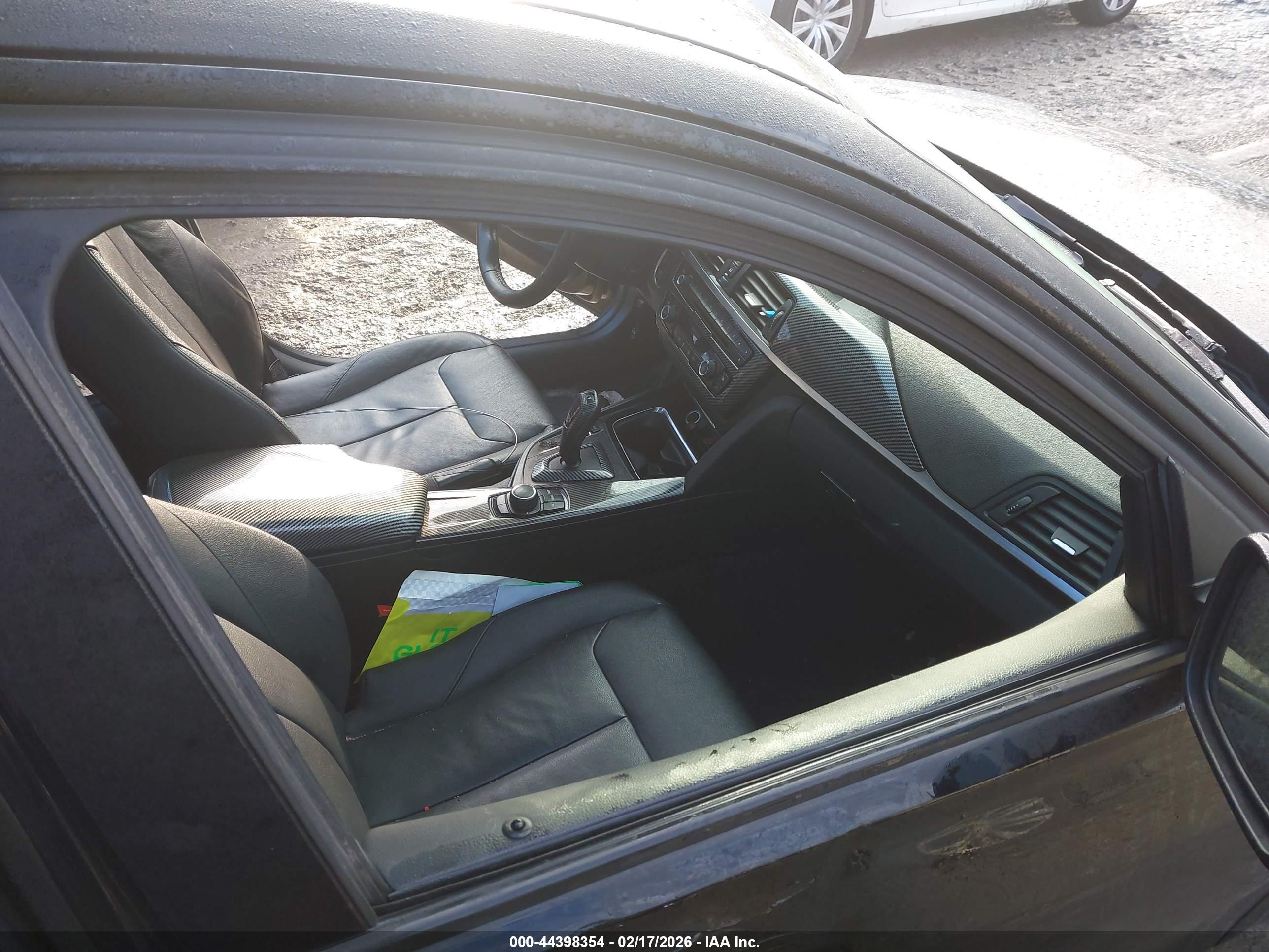 BMW 328I image 5