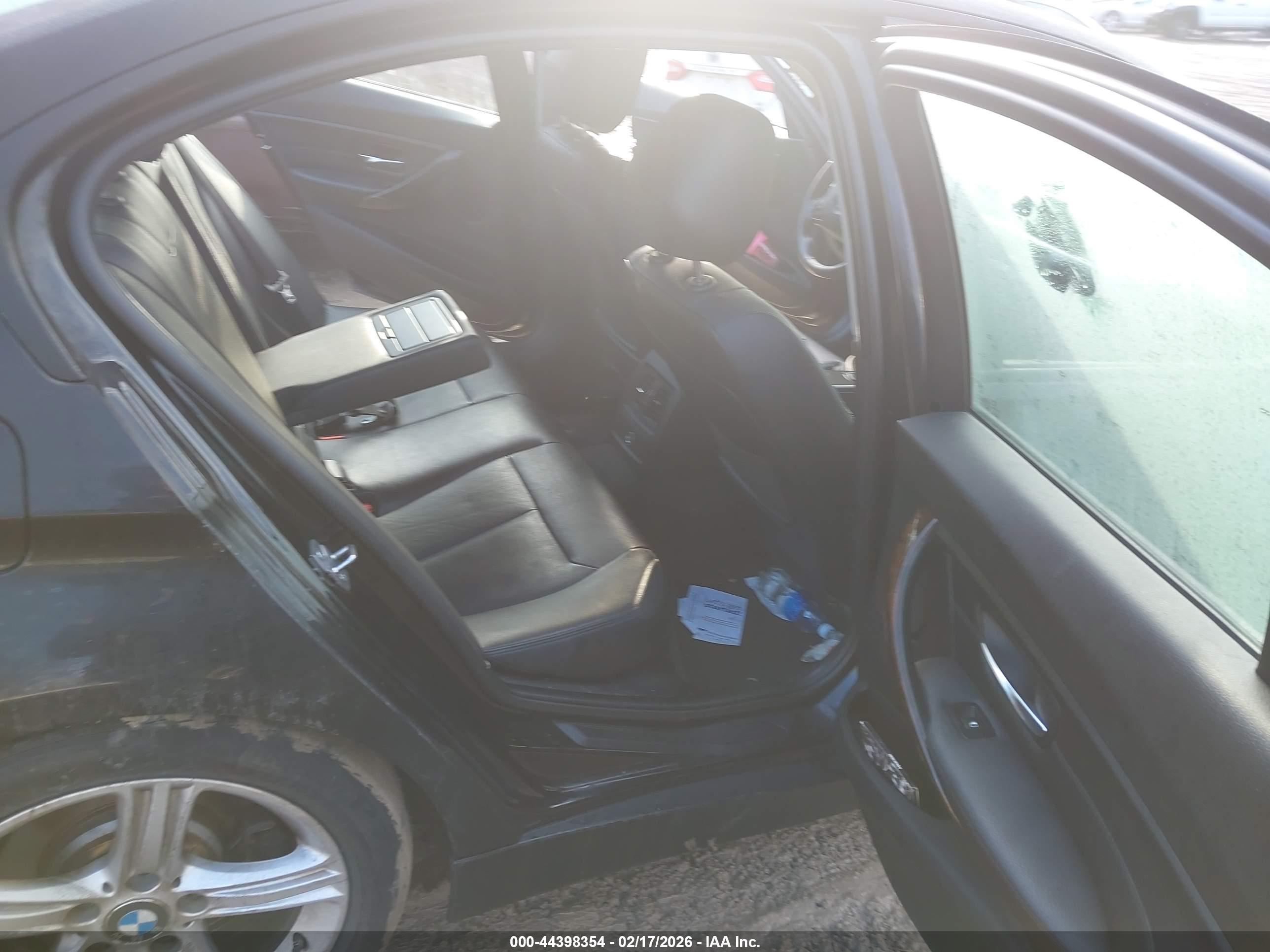 BMW 328I image 8