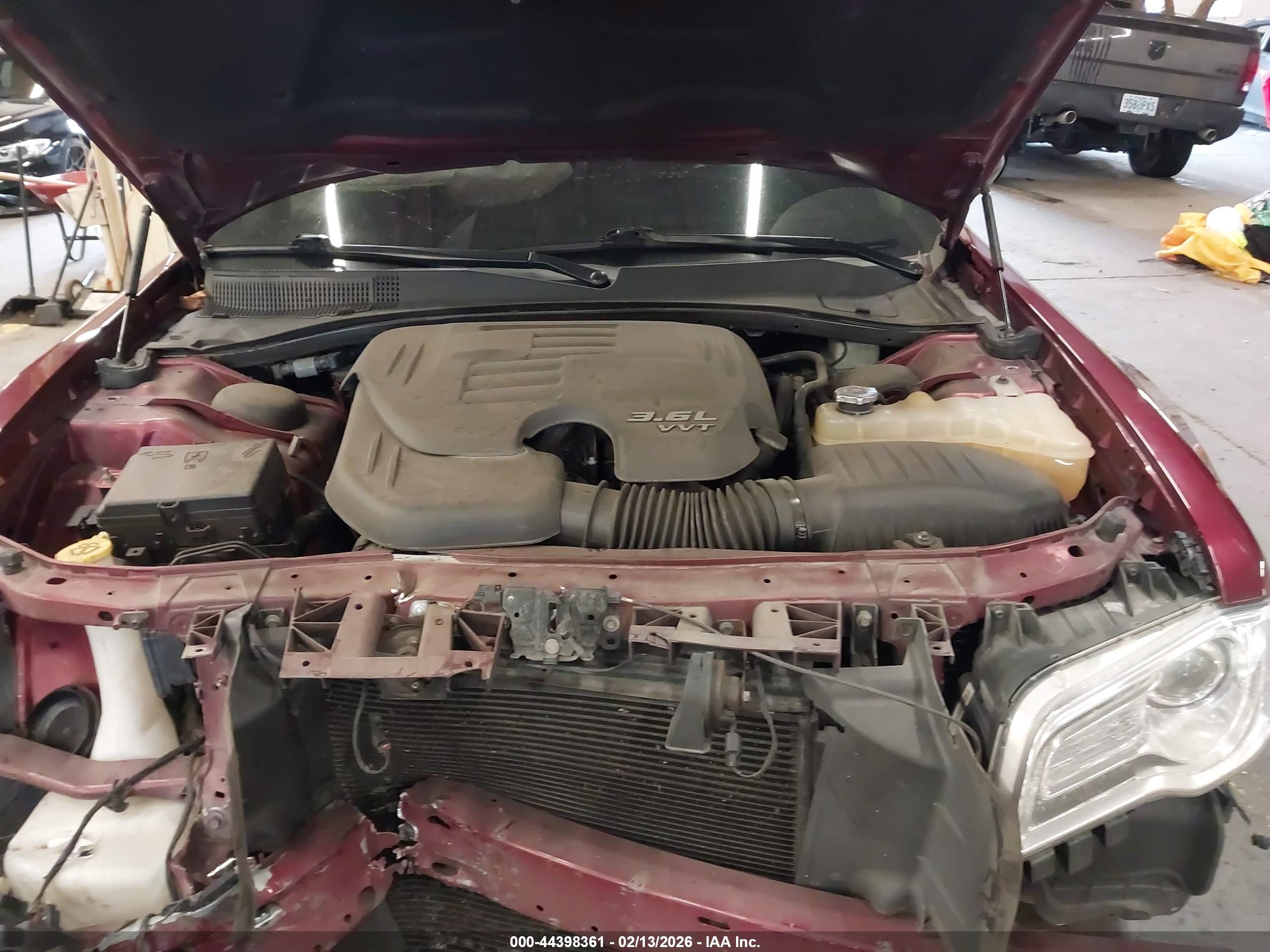 CHRYSLER 300C image 10