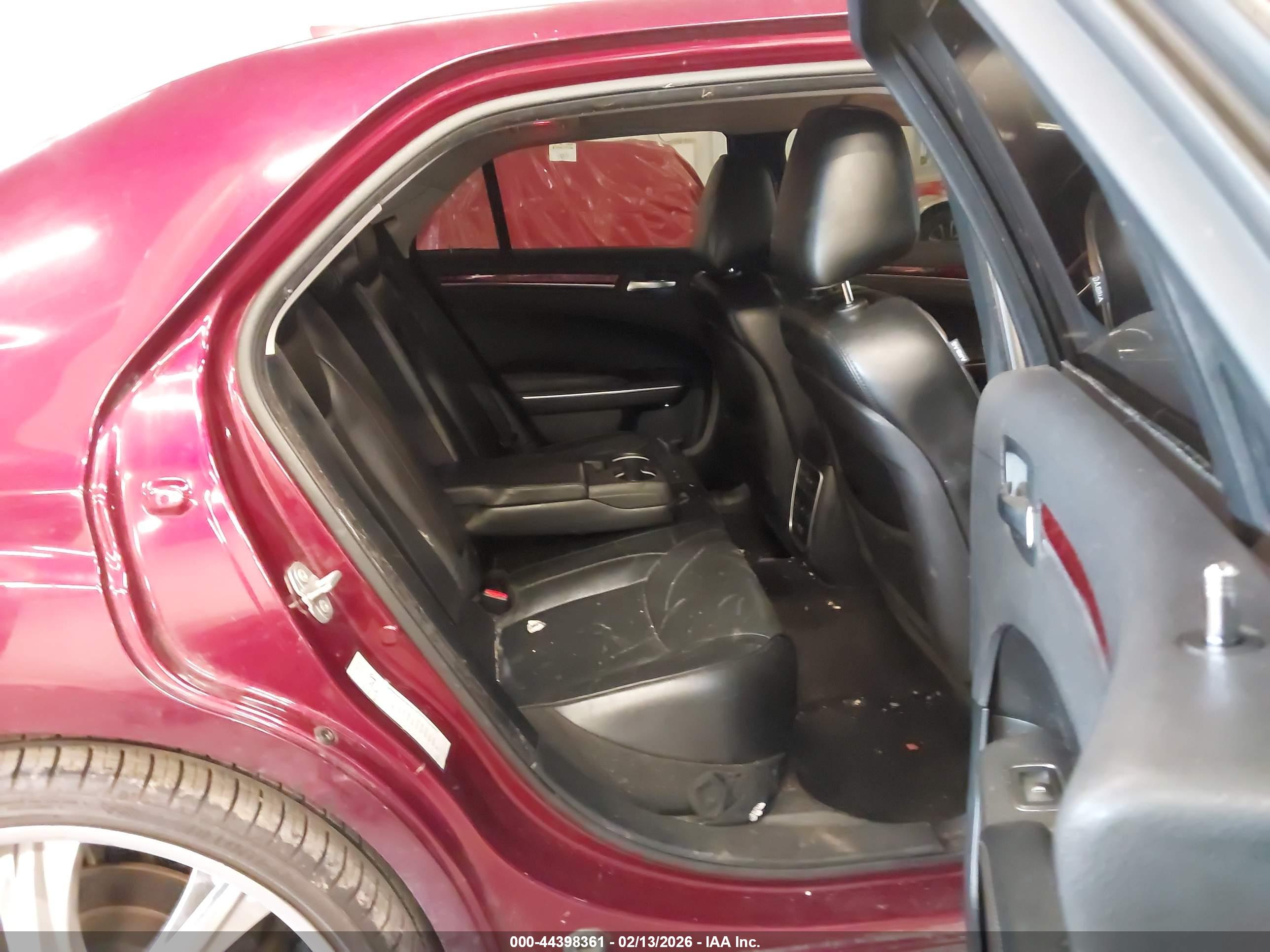 CHRYSLER 300C image 8