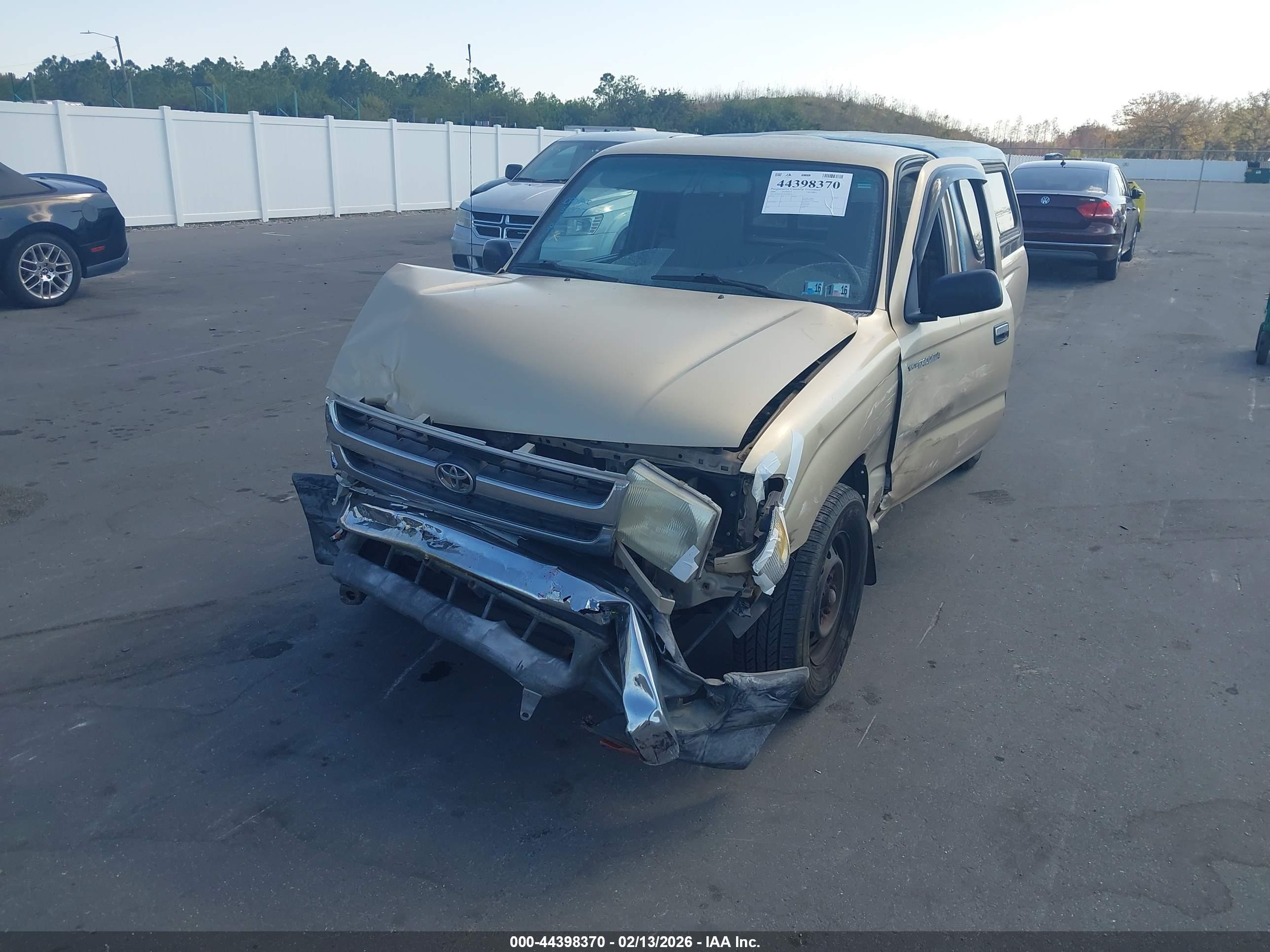 TOYOTA TACOMA image 2