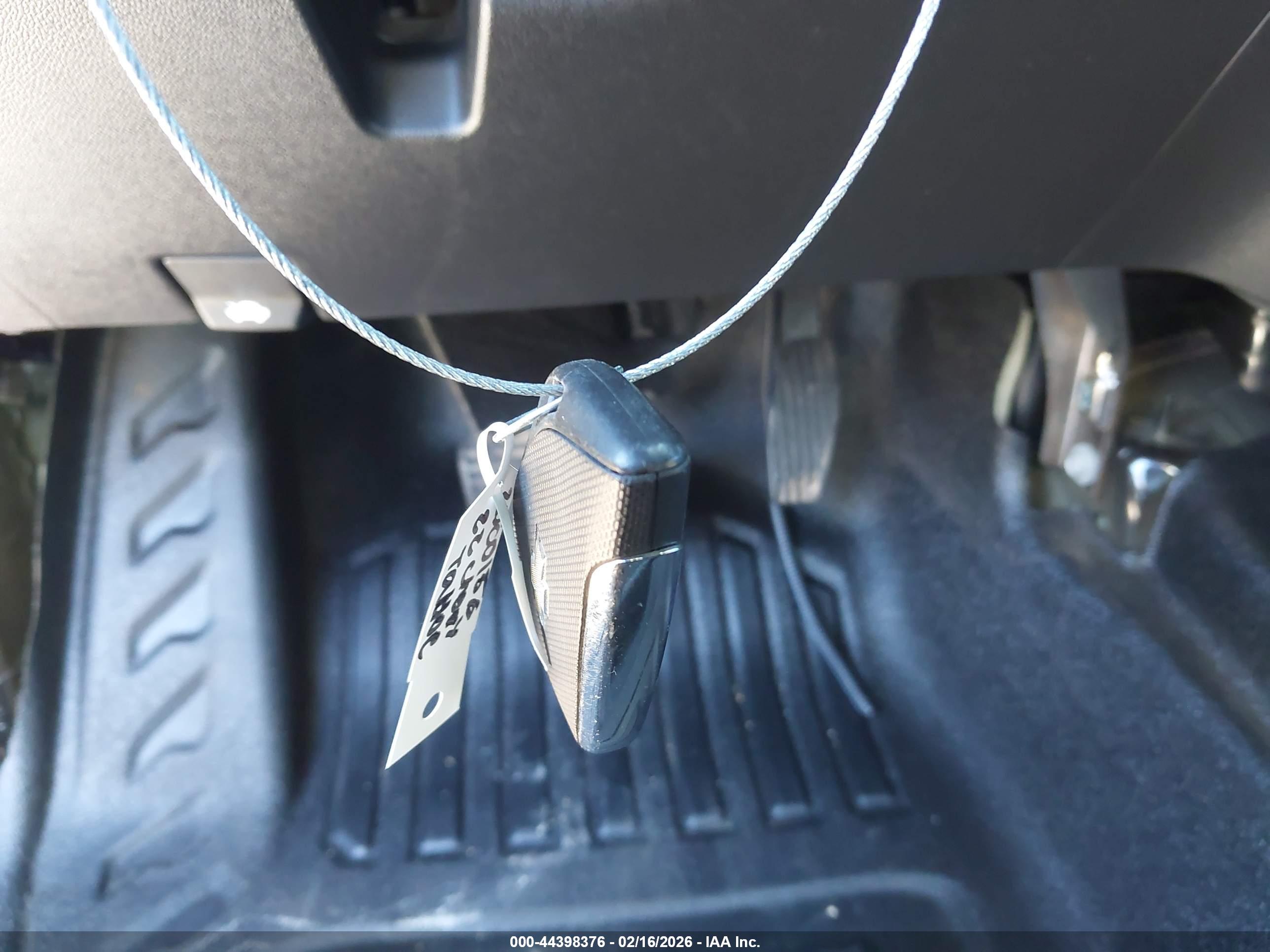 CHEVROLET TAHOE image 11