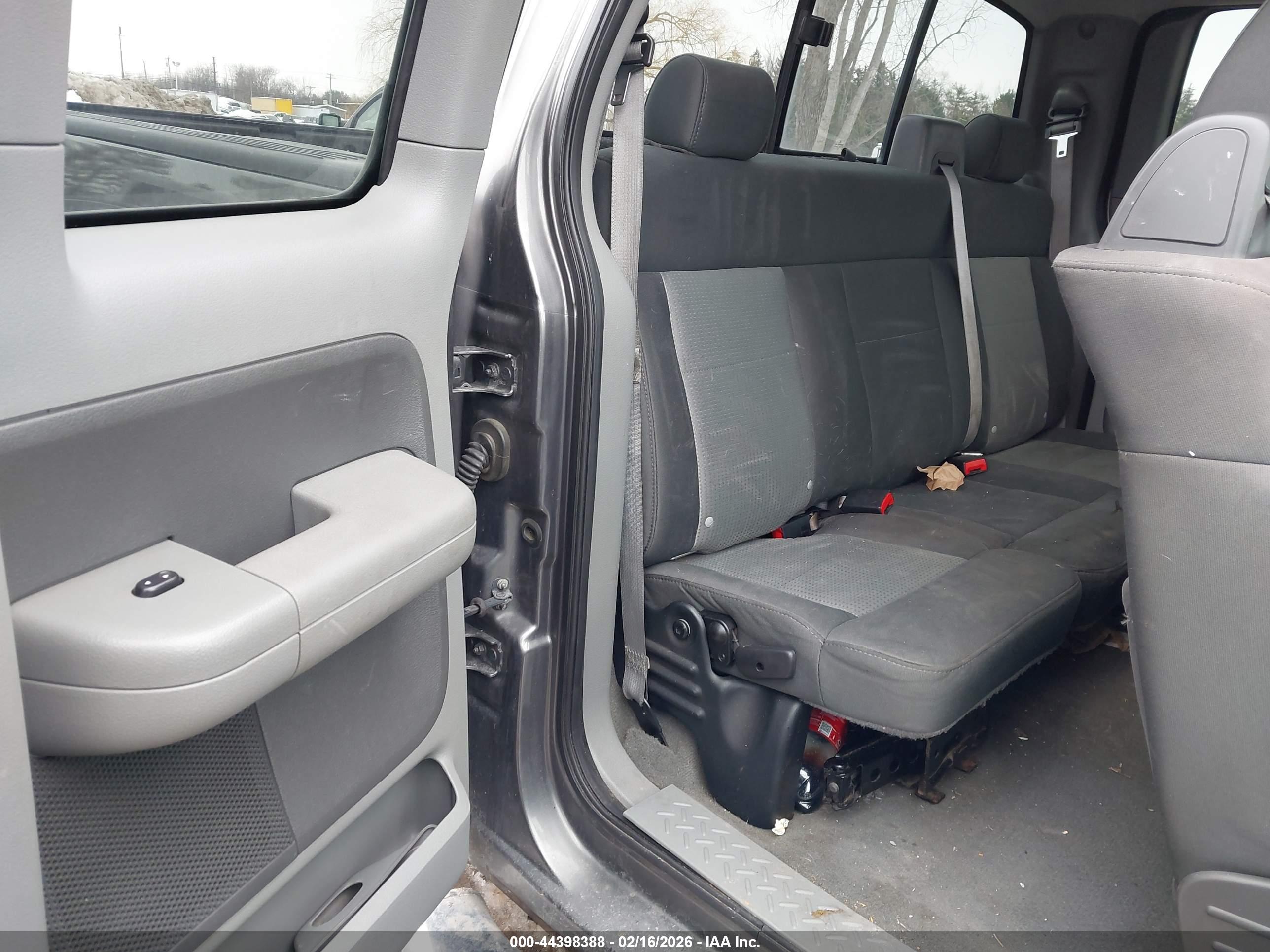 FORD F-150 image 8