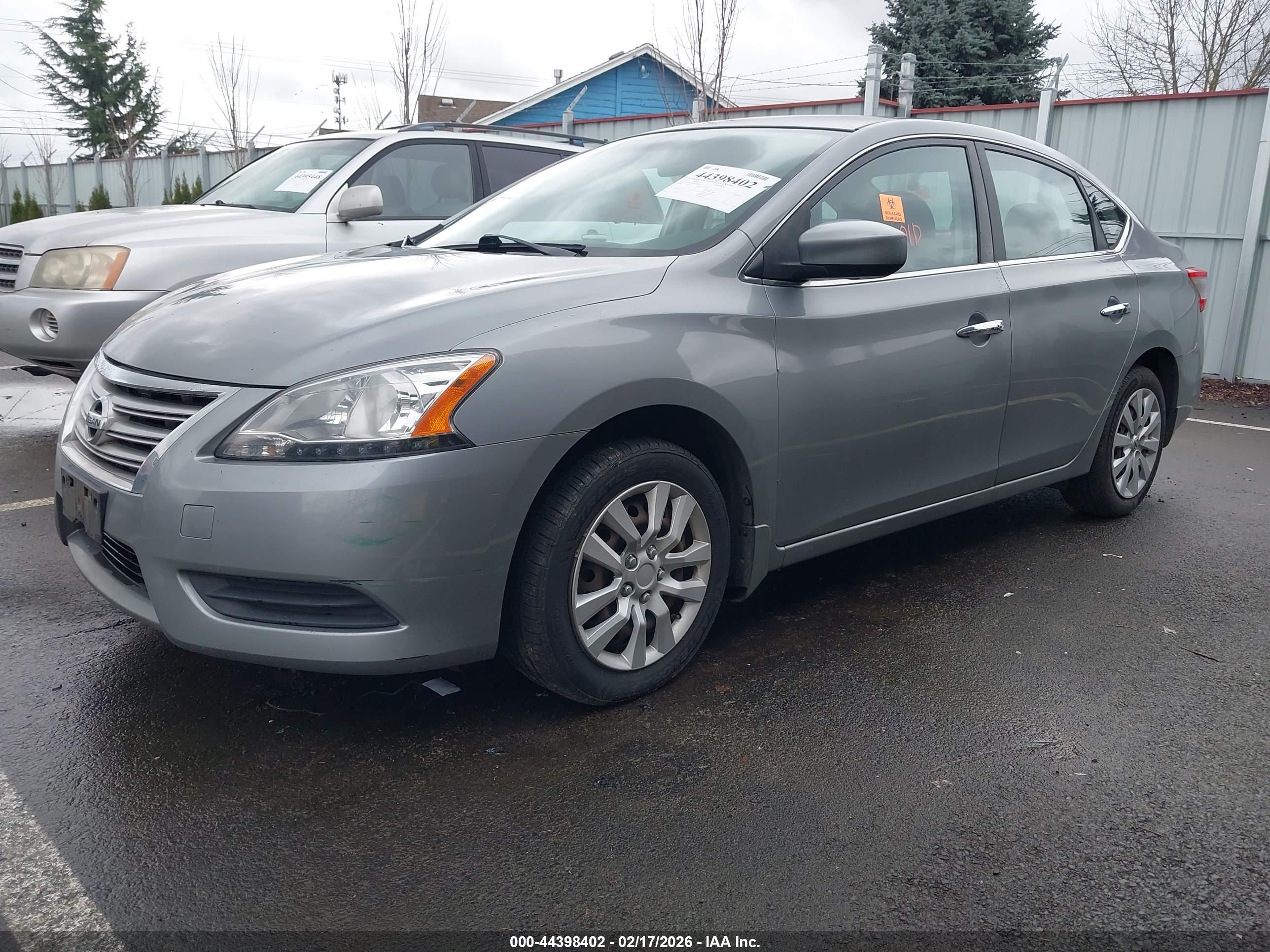 NISSAN SENTRA image 2