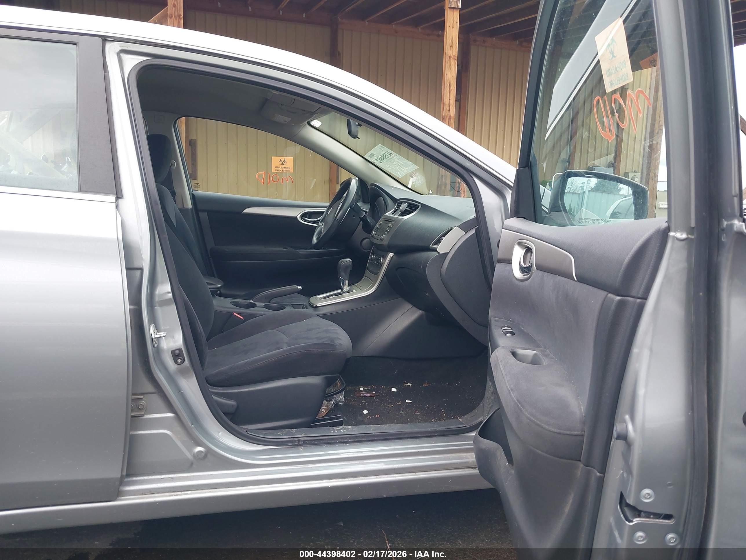 NISSAN SENTRA image 5