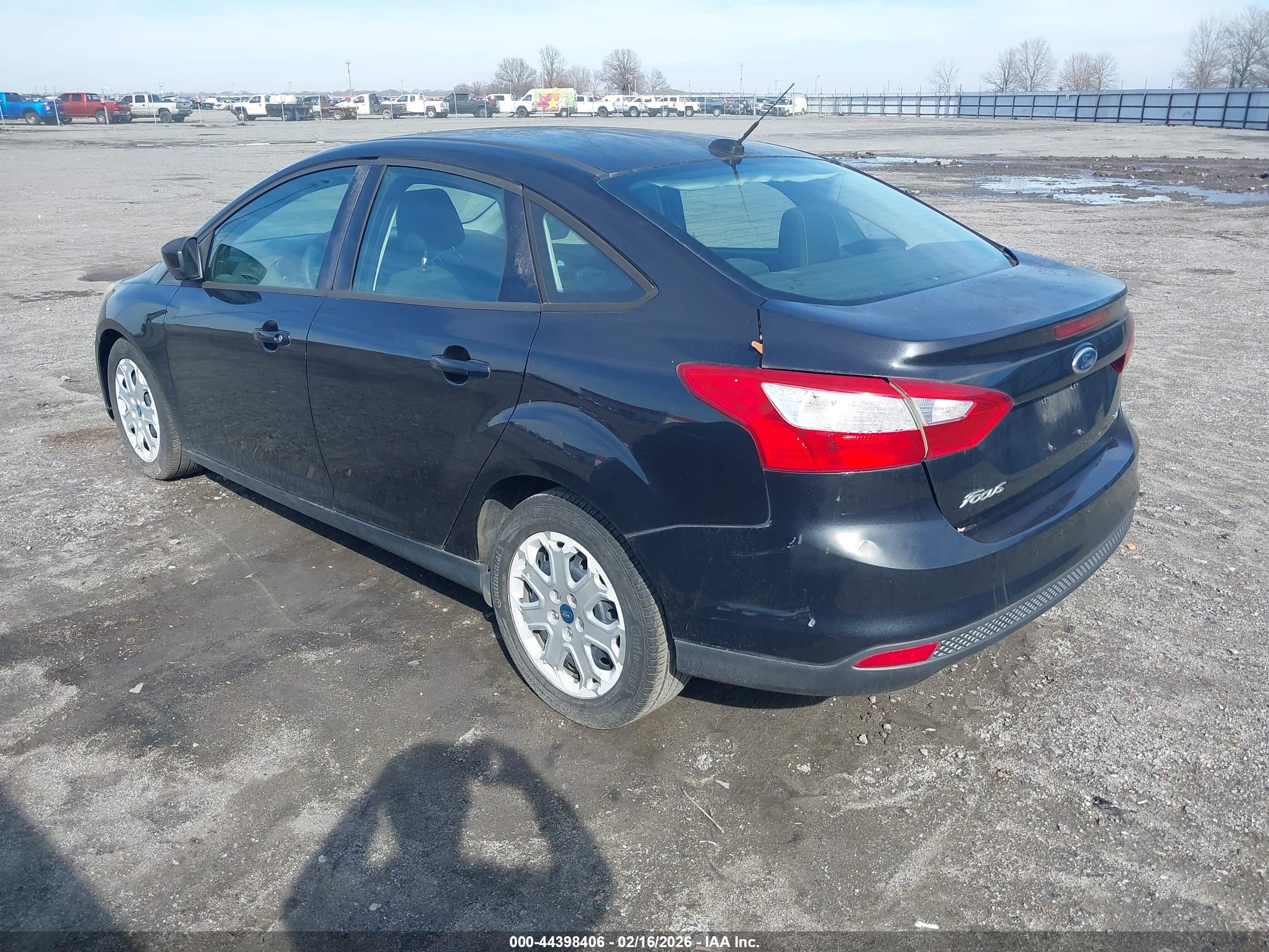 FORD FOCUS image 3