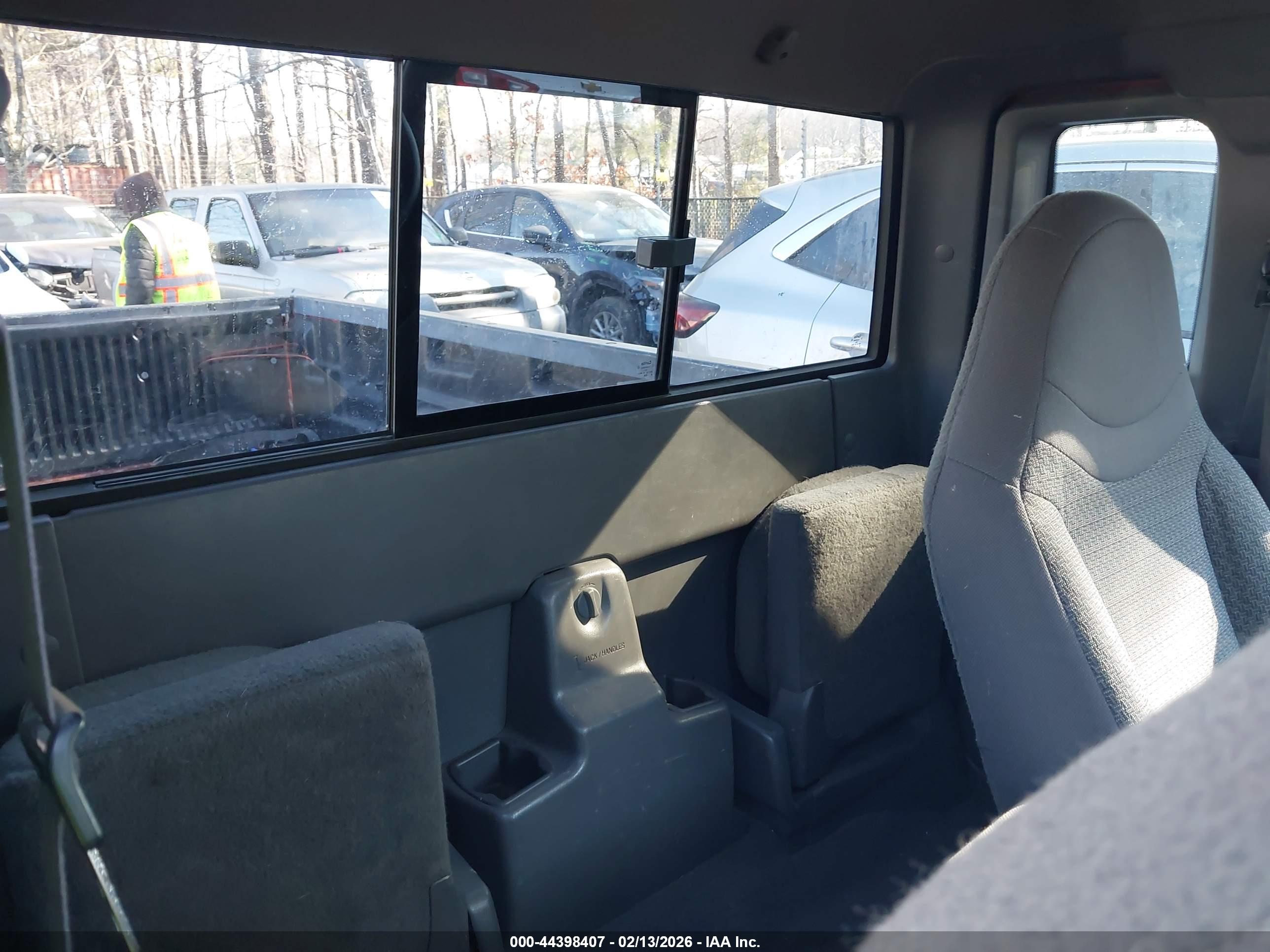 FORD RANGER image 8