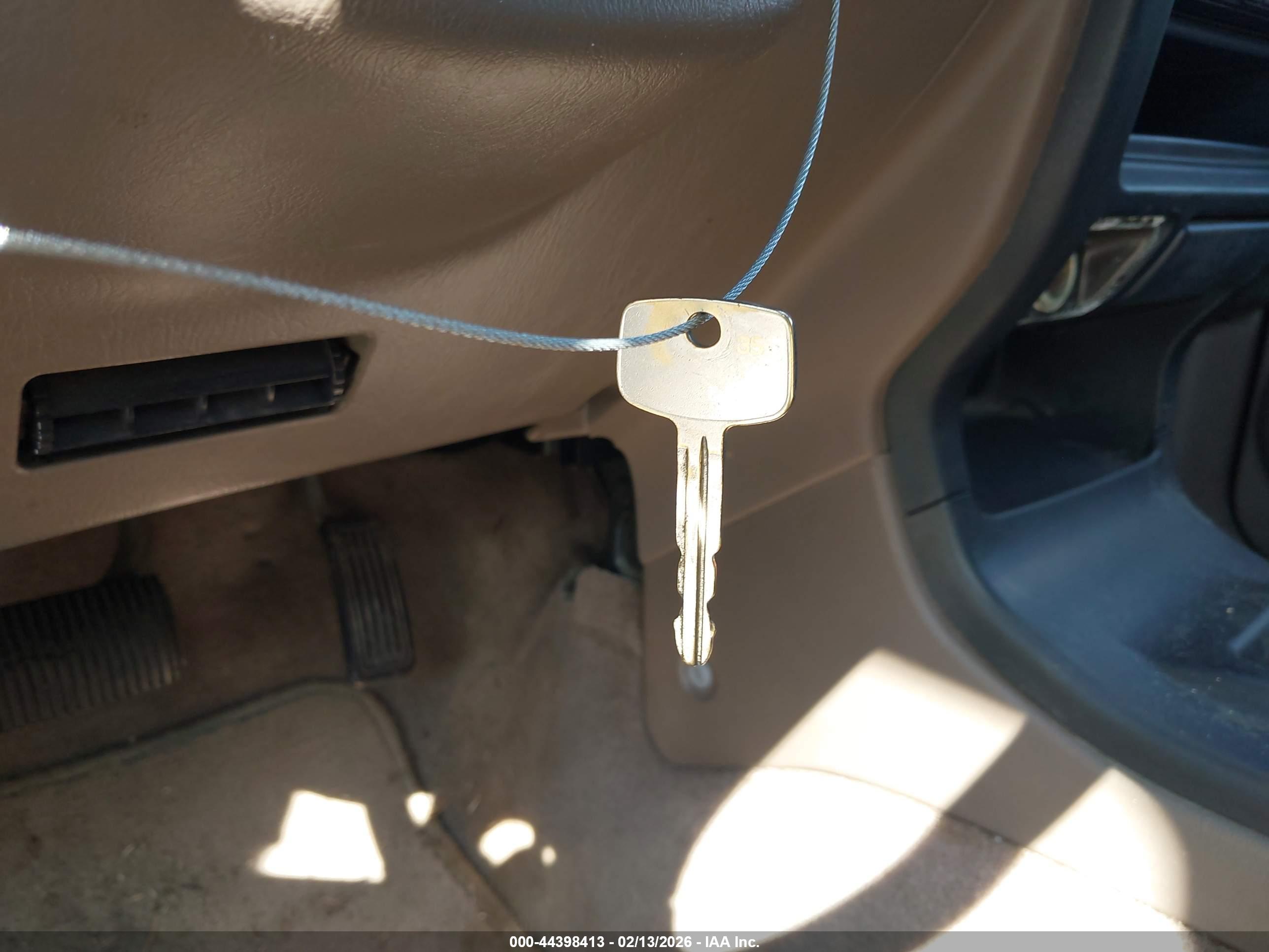TOYOTA 4RUNNER image 11