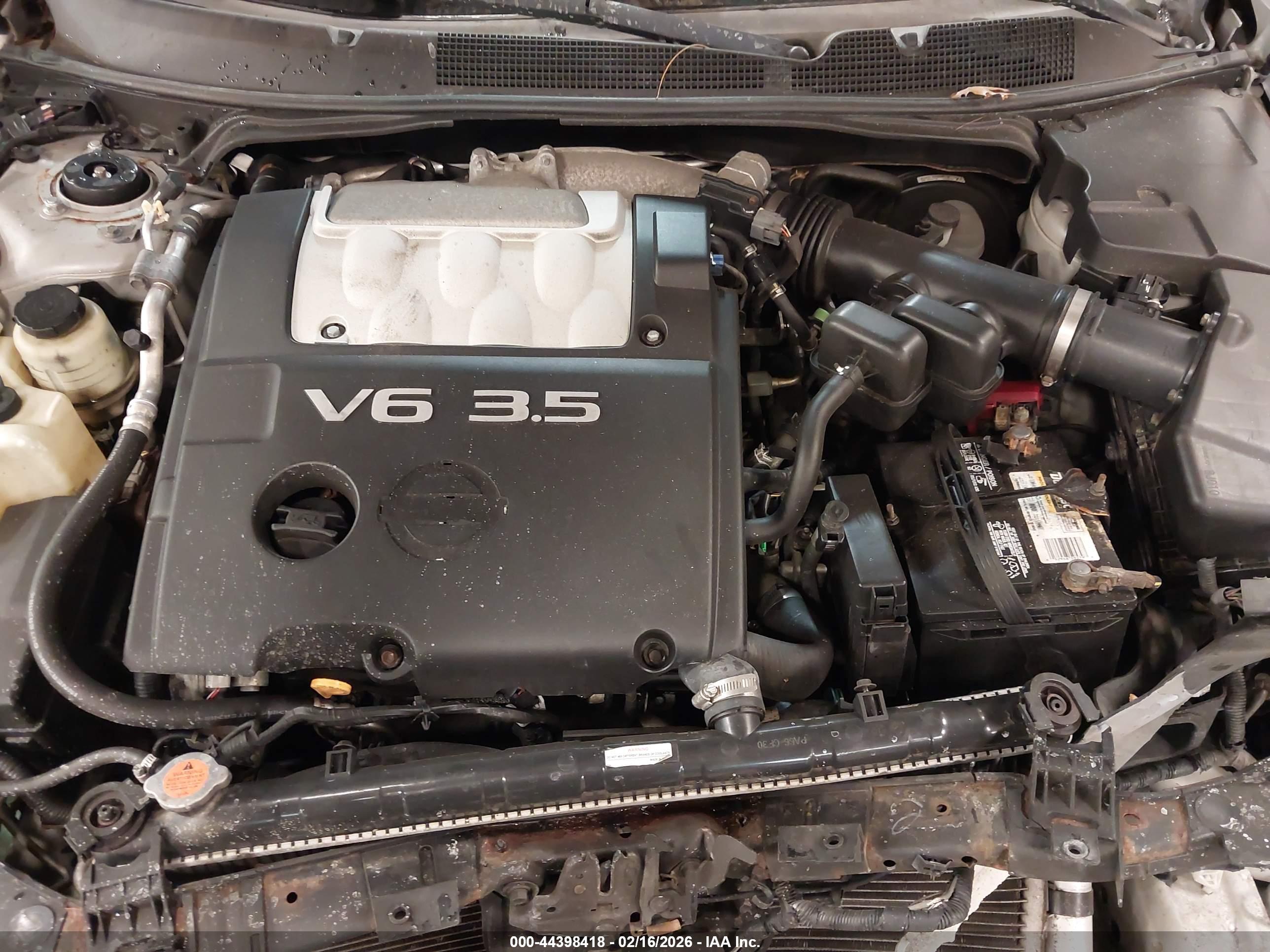 NISSAN MAXIMA image 10