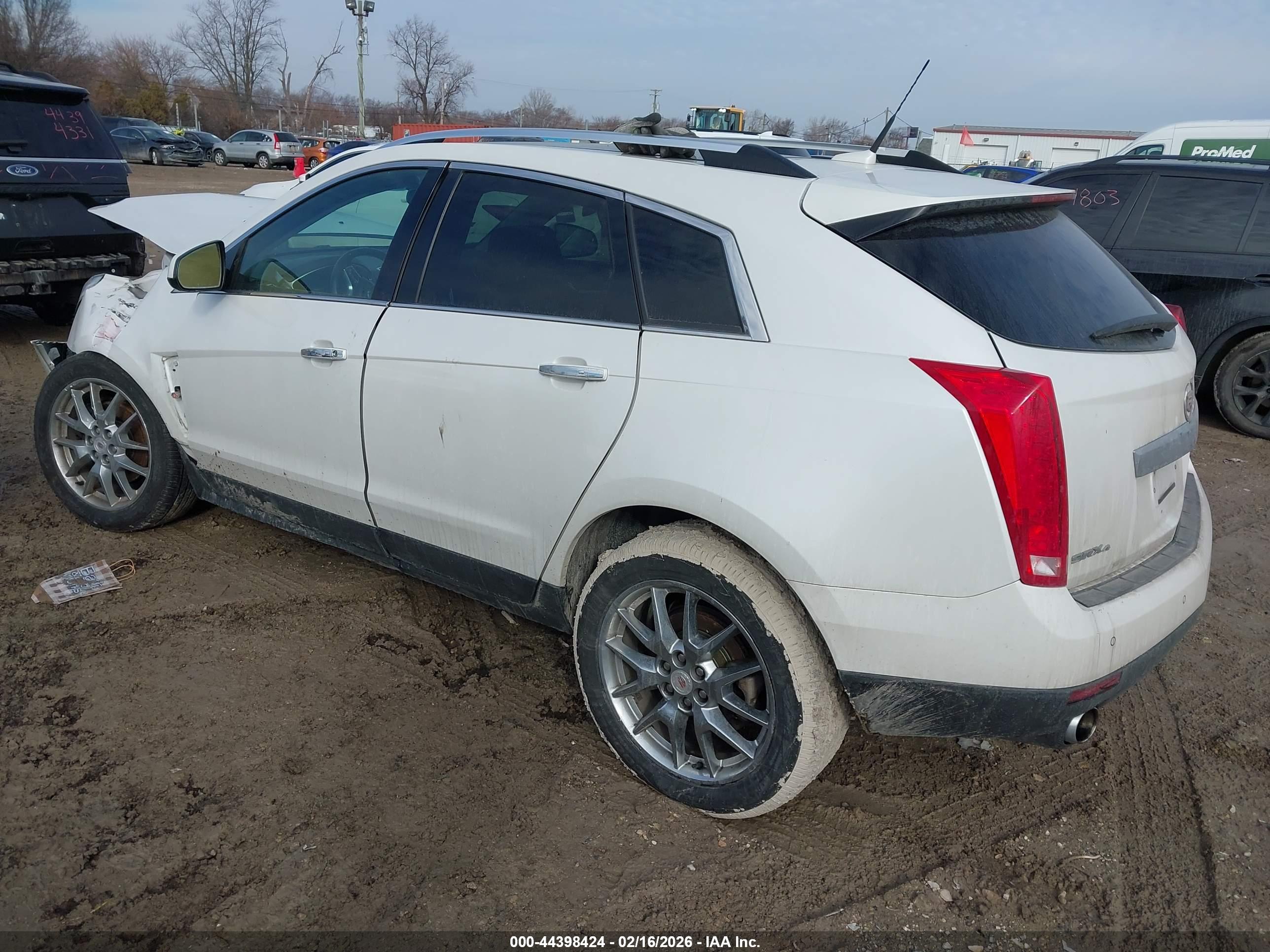 CADILLAC SRX image 3