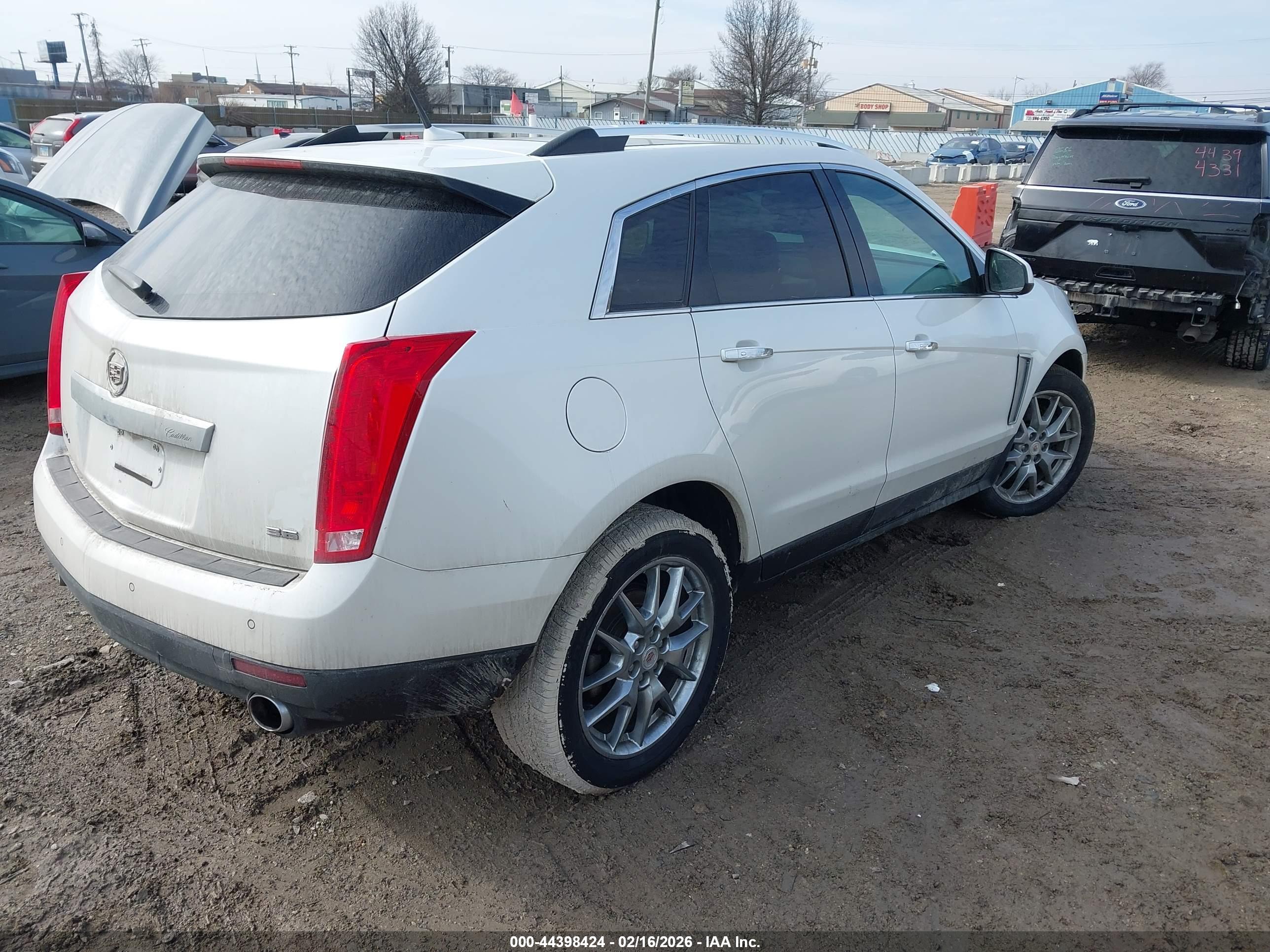 CADILLAC SRX image 4