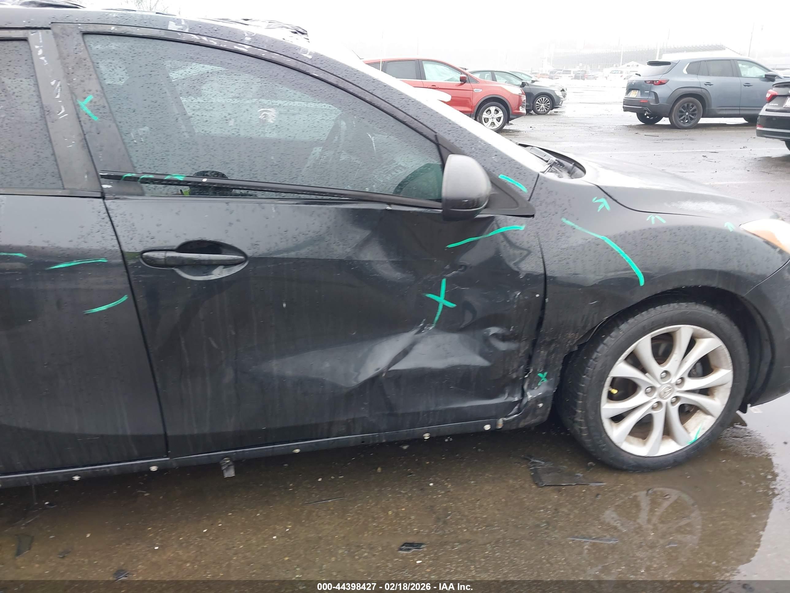 MAZDA MAZDA3 image 6