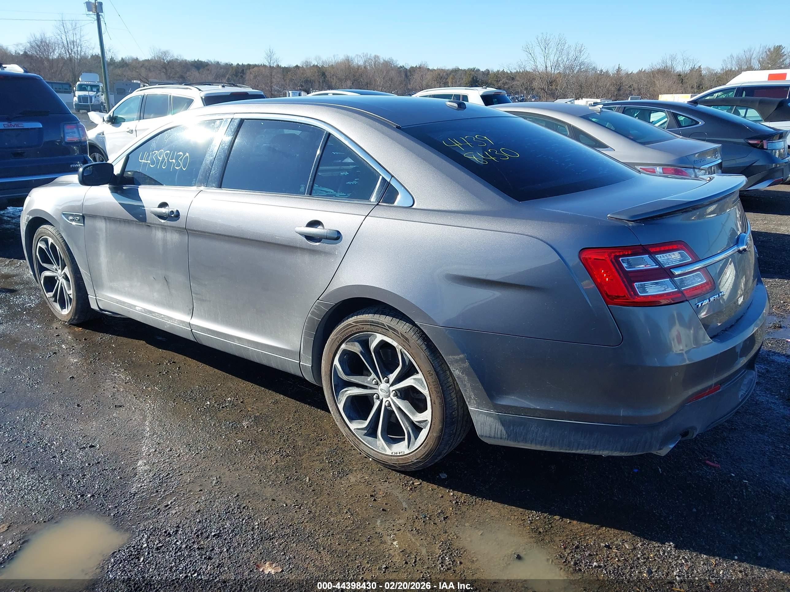 FORD TAURUS image 3