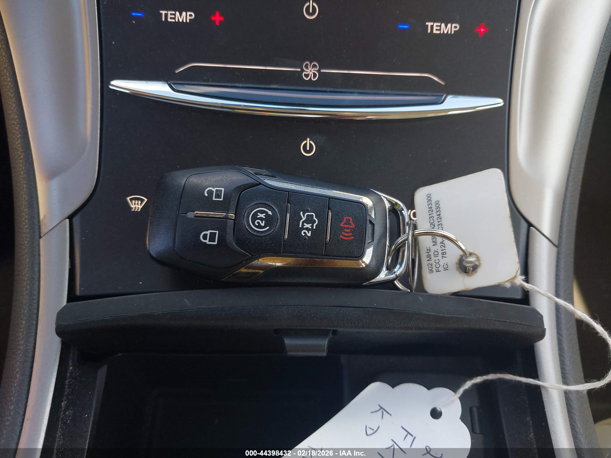 LINCOLN MKZ image 11