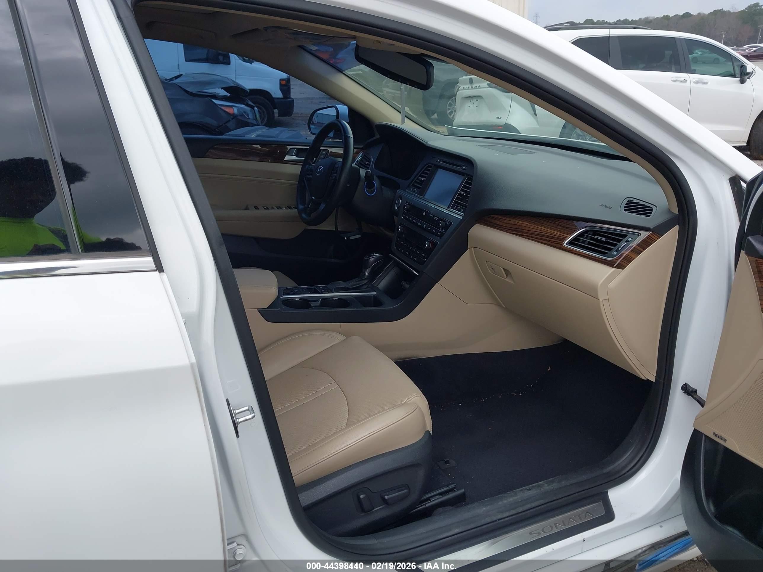 HYUNDAI SONATA image 5