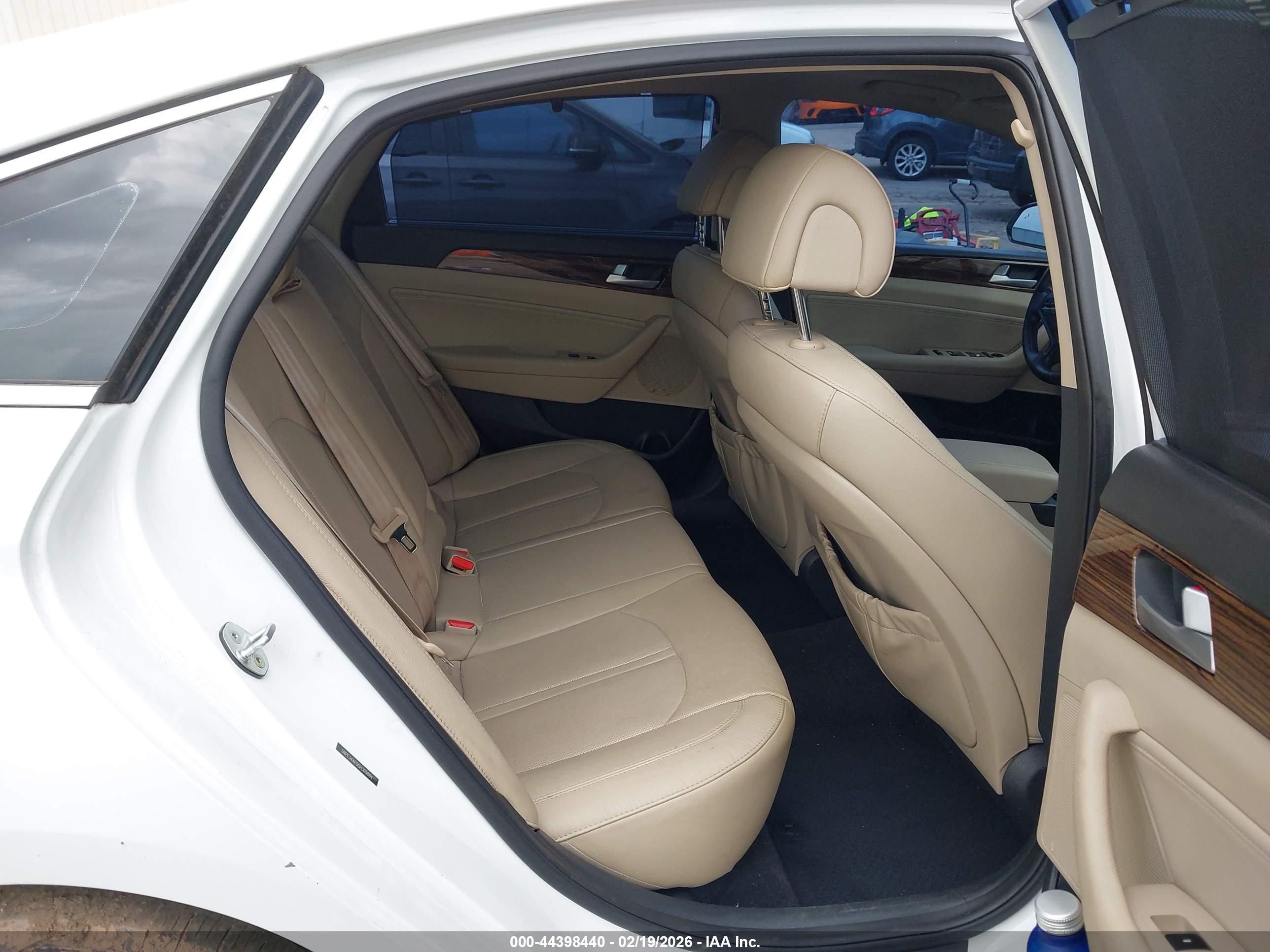 HYUNDAI SONATA image 8