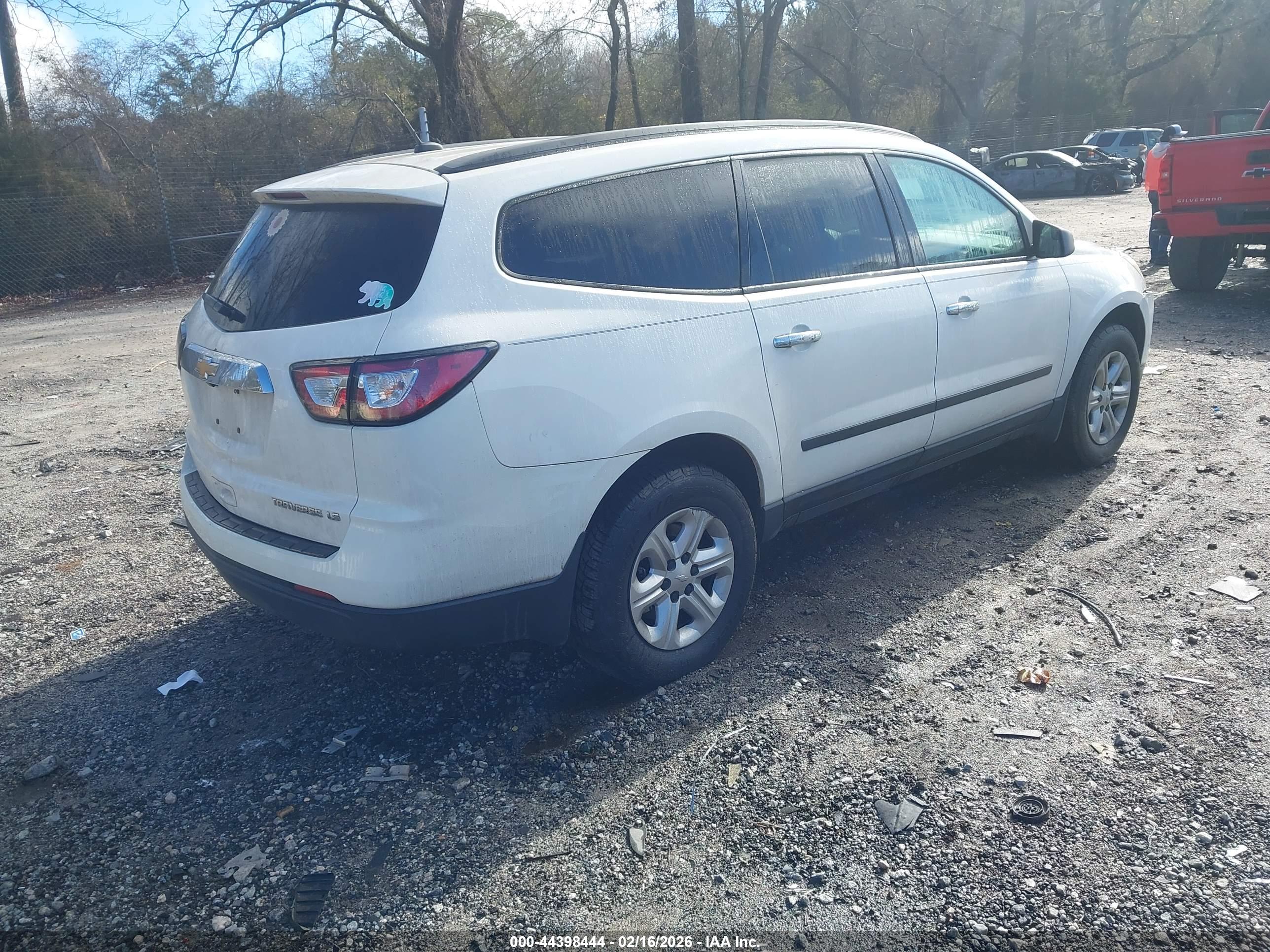 CHEVROLET TRAVERSE image 4